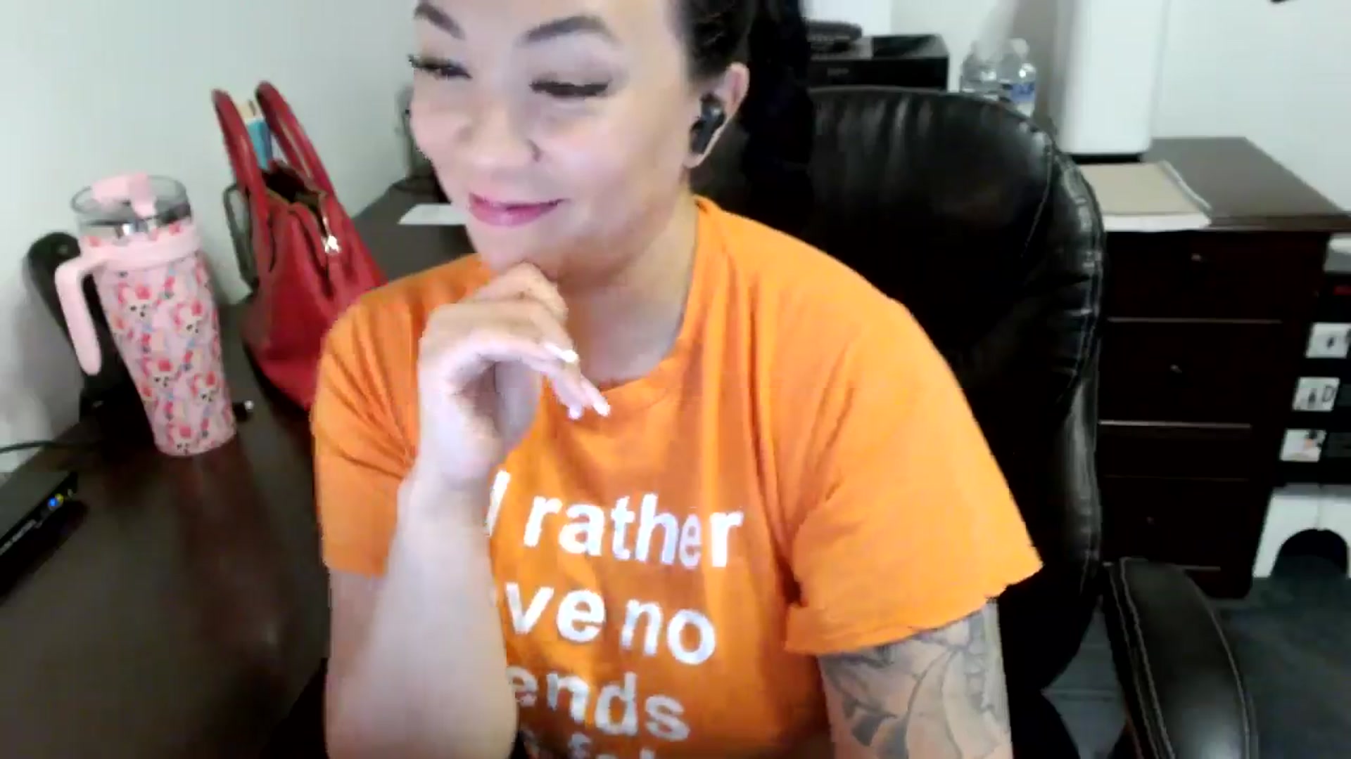 Gallery image thumbnail from MickaylaMoon's myfreecams stream on, 06/13/2024, 15:30 image 5 of 20
