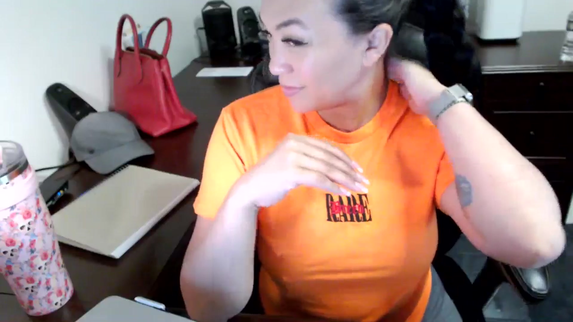 Gallery image thumbnail from MickaylaMoon's myfreecams stream on, 06/14/2024, 14:57 image 10 of 20