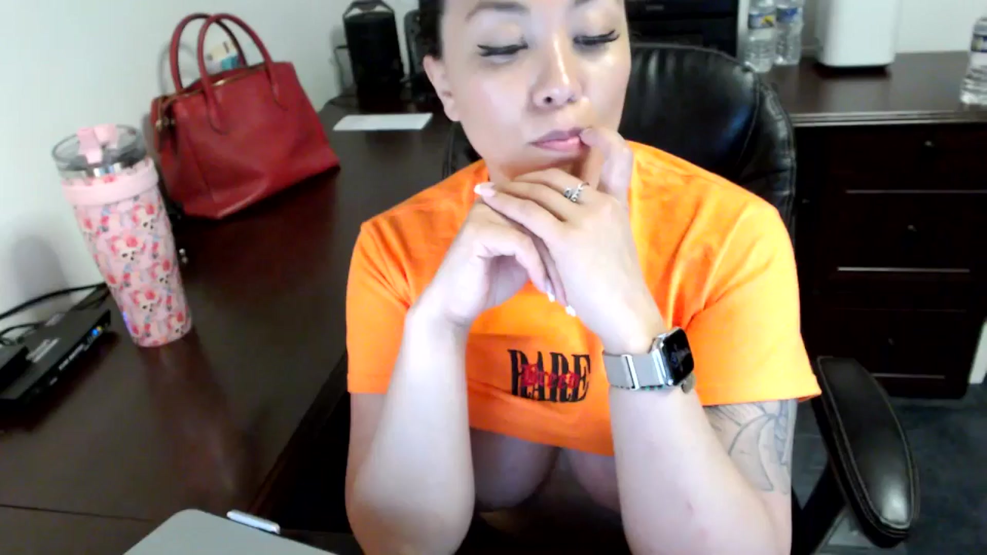 Gallery image thumbnail from MickaylaMoon's myfreecams stream on, 06/14/2024, 19:45 image 11 of 20