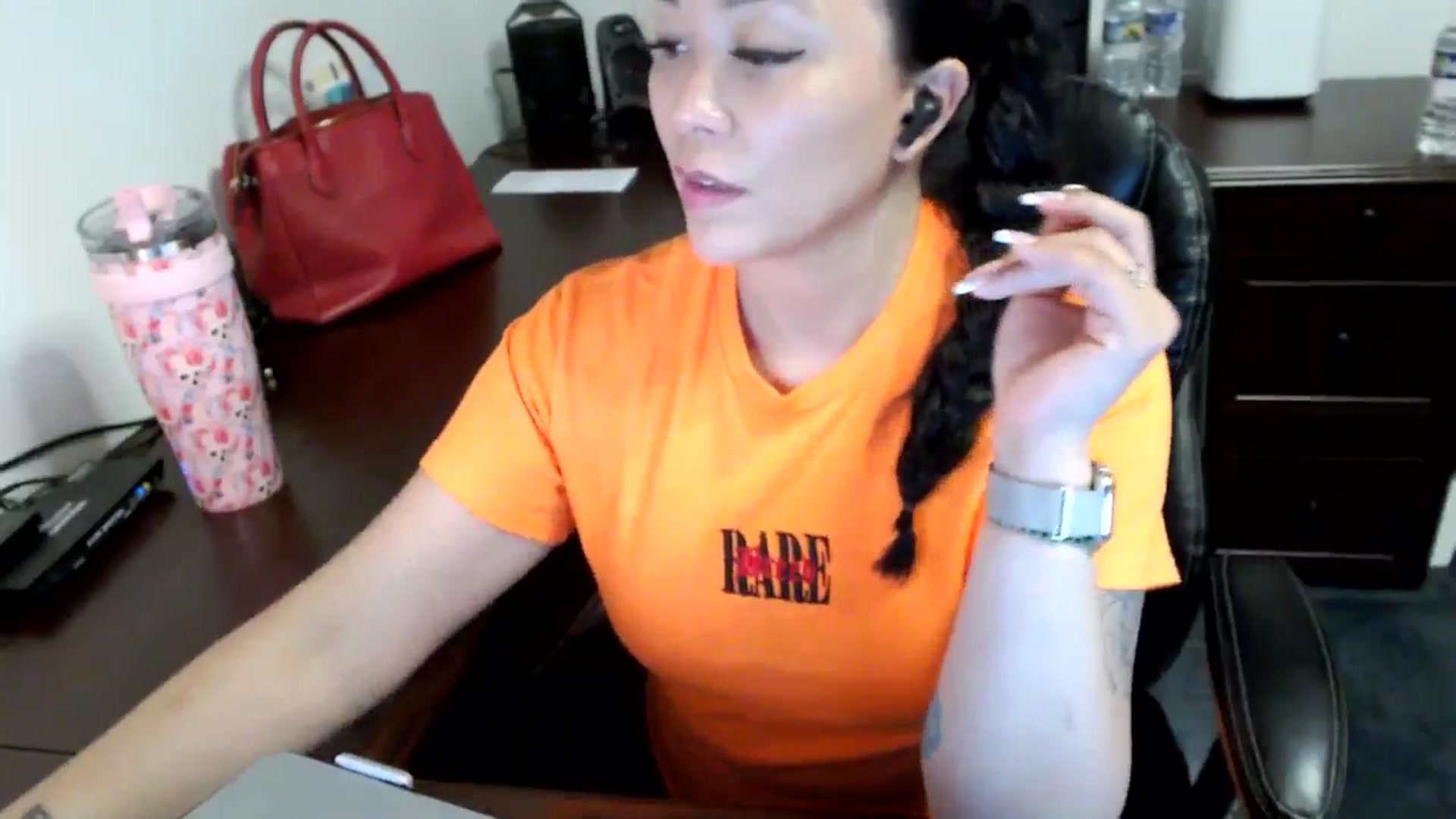 Gallery image thumbnail from MickaylaMoon's myfreecams stream on, 06/14/2024, 19:45 image 9 of 20