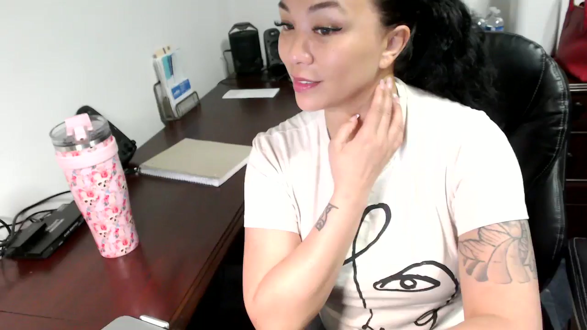 Gallery image thumbnail from MickaylaMoon's myfreecams stream on, 06/17/2024, 14:06 image 1 of 20