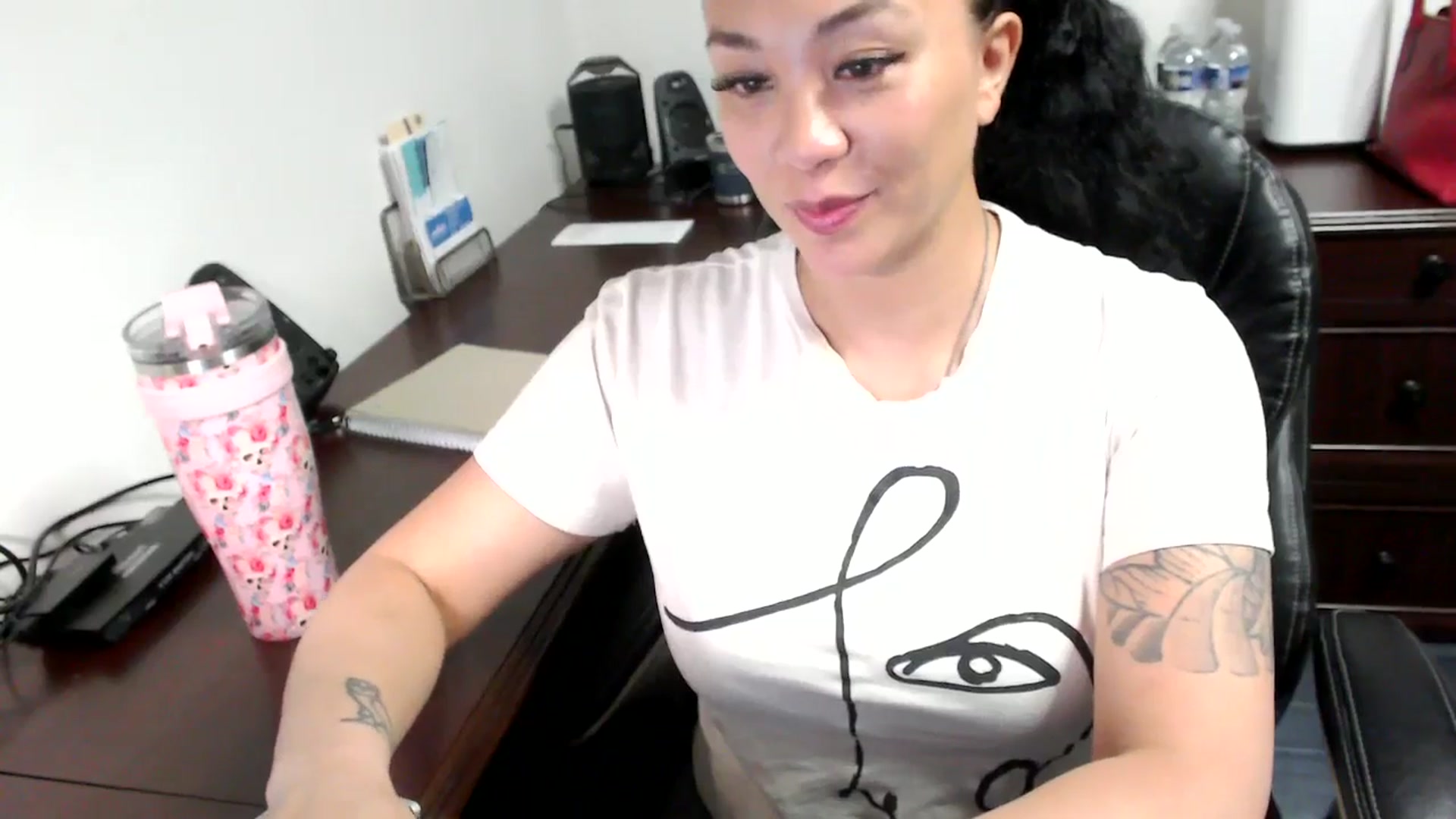Gallery image thumbnail from MickaylaMoon's myfreecams stream on, 06/17/2024, 14:06 image 12 of 20