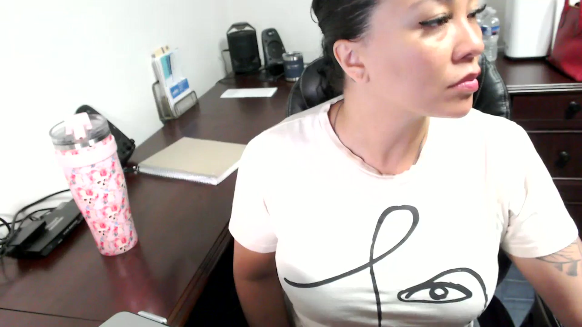 Gallery image thumbnail from MickaylaMoon's myfreecams stream on, 06/17/2024, 14:06 image 10 of 20