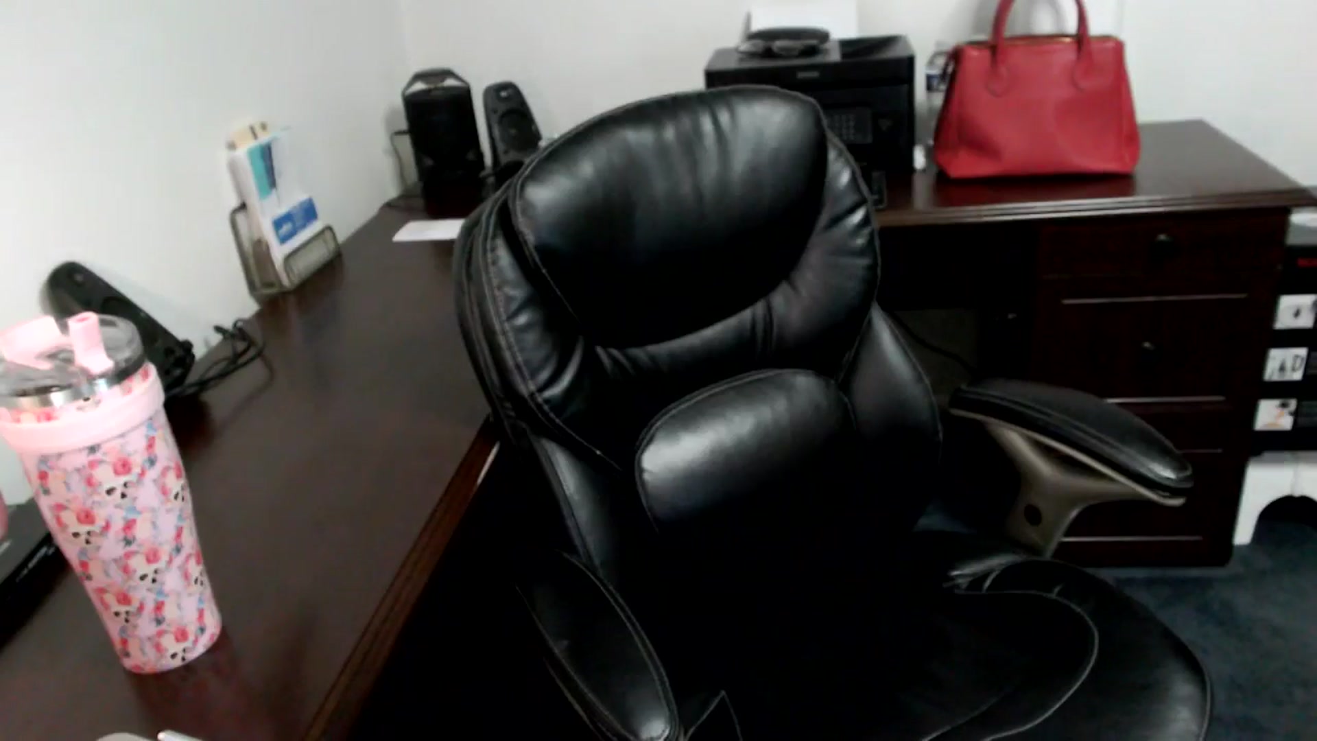 Gallery image thumbnail from MickaylaMoon's myfreecams stream on, 06/18/2024, 16:15 image 14 of 20
