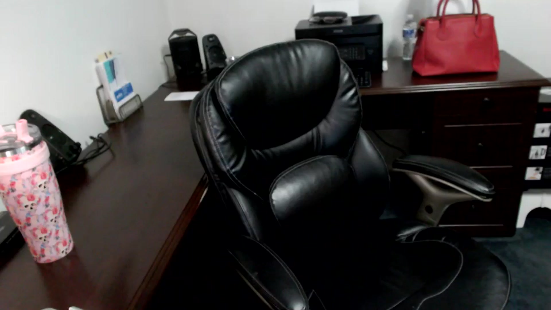 Gallery image thumbnail from MickaylaMoon's myfreecams stream on, 06/18/2024, 18:19 image 13 of 20