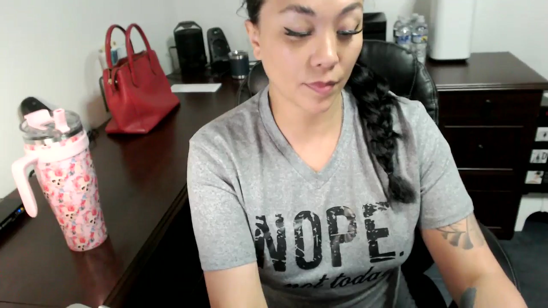Gallery image thumbnail from MickaylaMoon's myfreecams stream on, 06/20/2024, 13:46 image 5 of 20