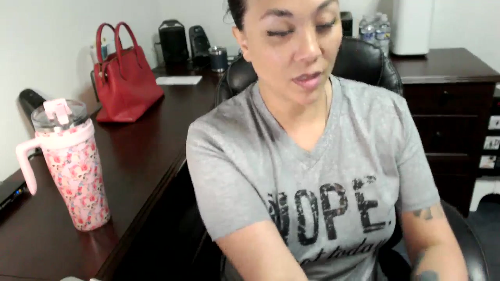 Gallery image thumbnail from MickaylaMoon's myfreecams stream on, 06/20/2024, 13:46 image 12 of 20