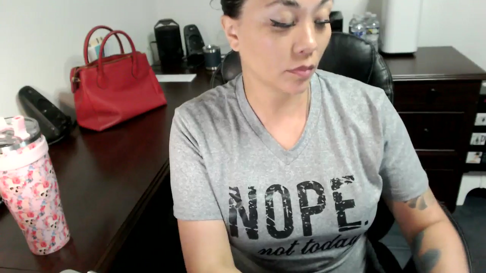 Gallery image thumbnail from MickaylaMoon's myfreecams stream on, 06/20/2024, 16:11 image 14 of 20