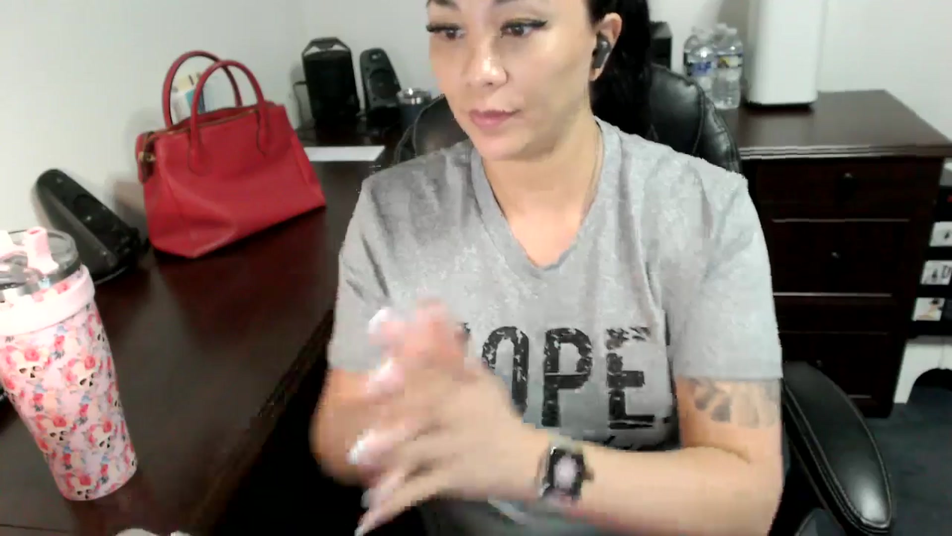 Gallery image thumbnail from MickaylaMoon's myfreecams stream on, 06/20/2024, 16:11 image 11 of 20