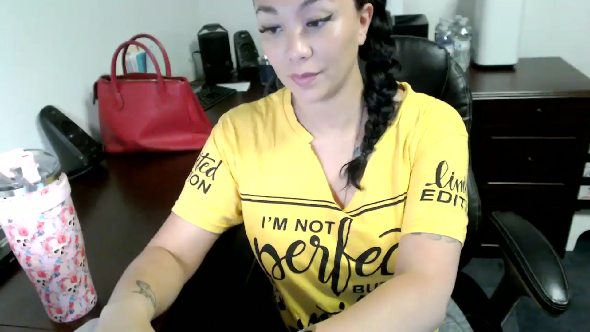 Gallery image thumbnail from MickaylaMoon's myfreecams stream on, 06/21/2024, 16:41 image 1 of 20