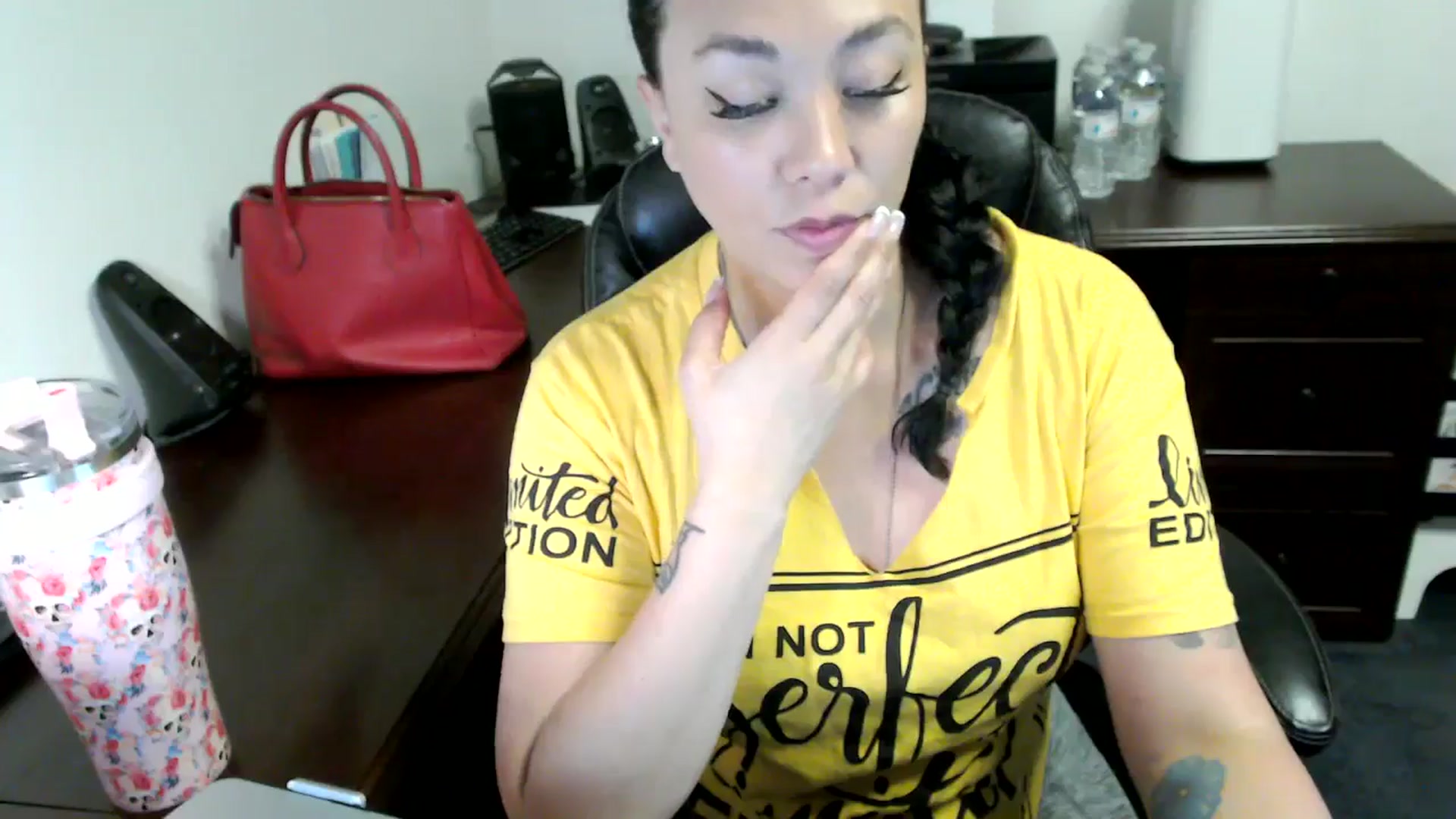 Gallery image thumbnail from MickaylaMoon's myfreecams stream on, 06/21/2024, 16:41 image 6 of 20