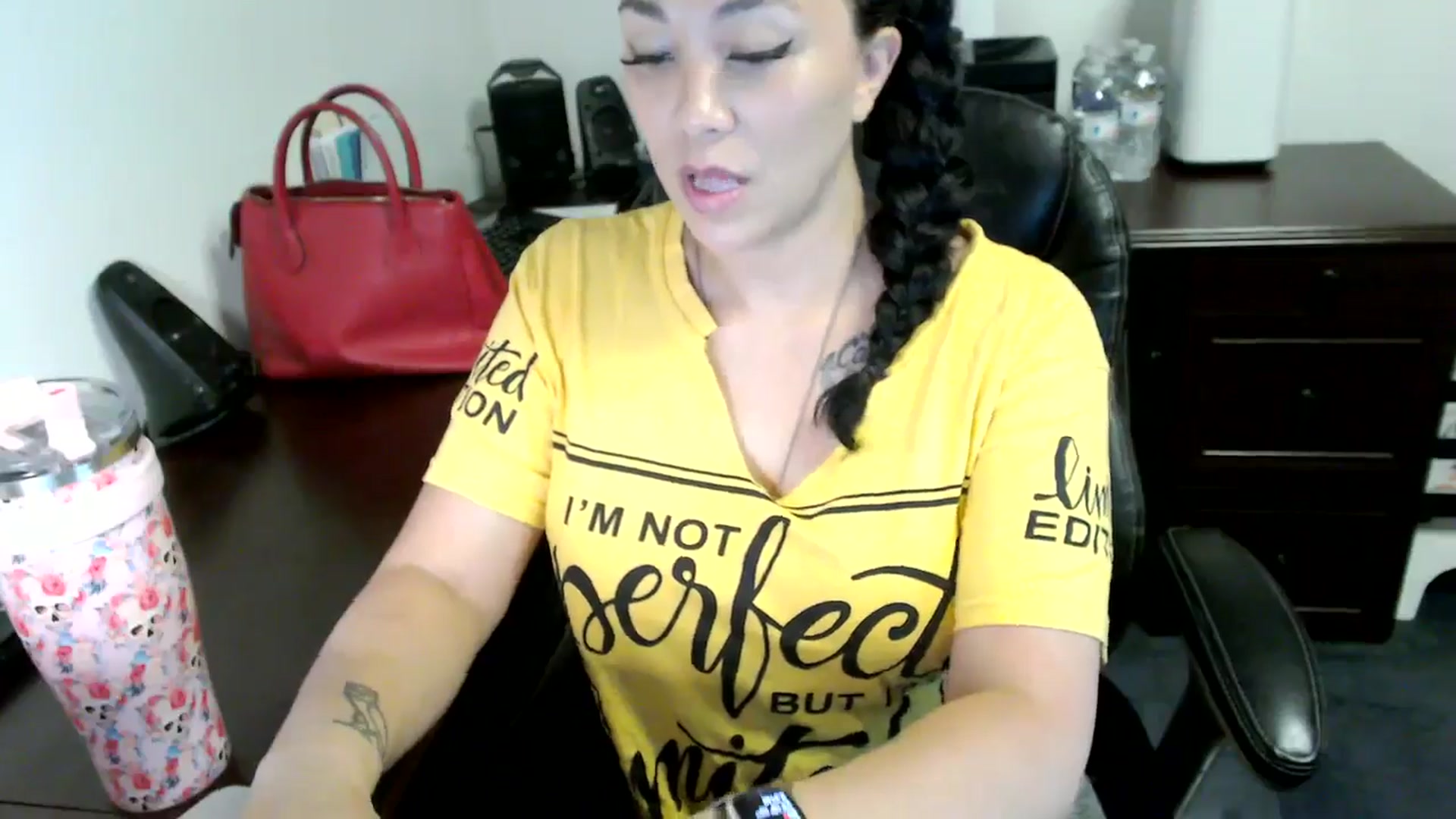 Gallery image thumbnail from MickaylaMoon's myfreecams stream on, 06/21/2024, 16:41 image 5 of 20