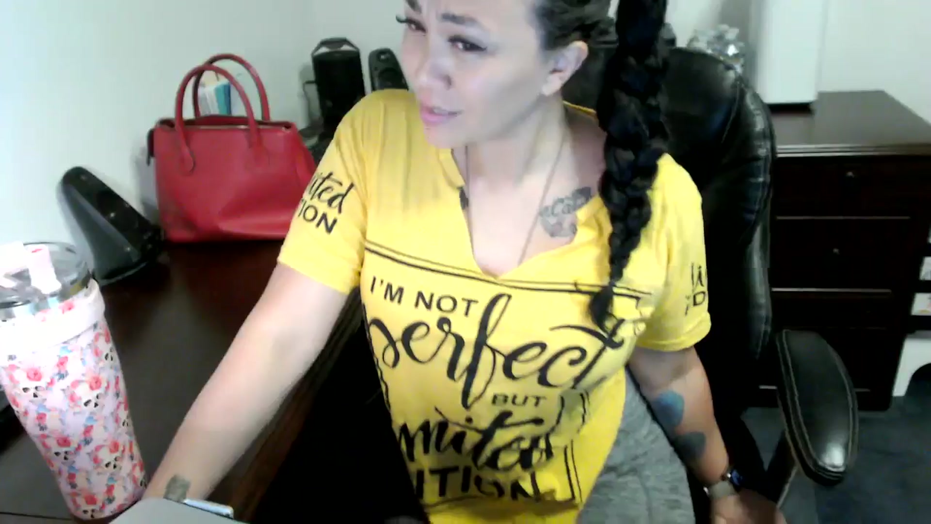 Gallery image thumbnail from MickaylaMoon's myfreecams stream on, 06/21/2024, 16:41 image 4 of 20