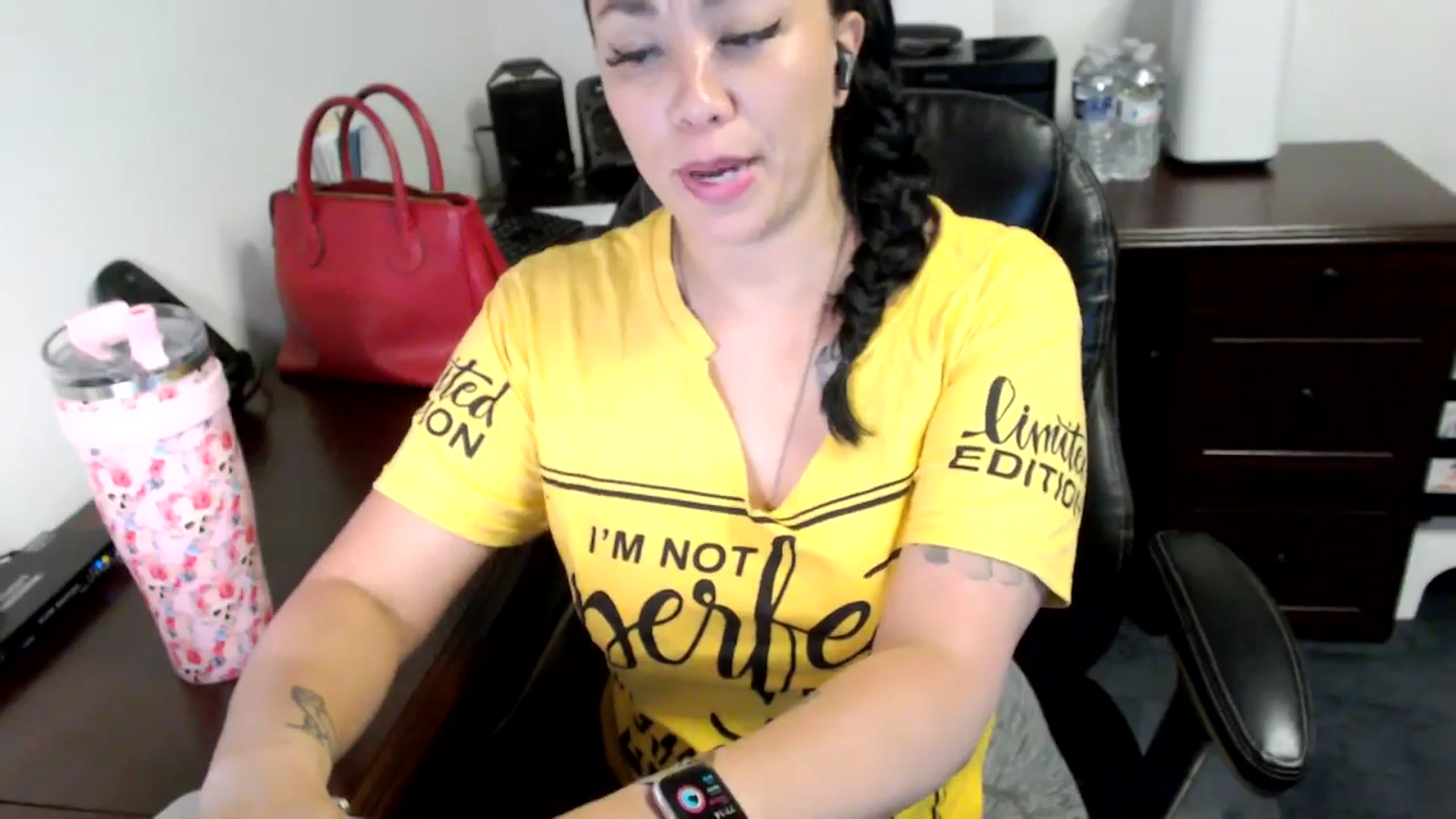 Gallery image thumbnail from MickaylaMoon's myfreecams stream on, 06/21/2024, 17:14 image 3 of 20