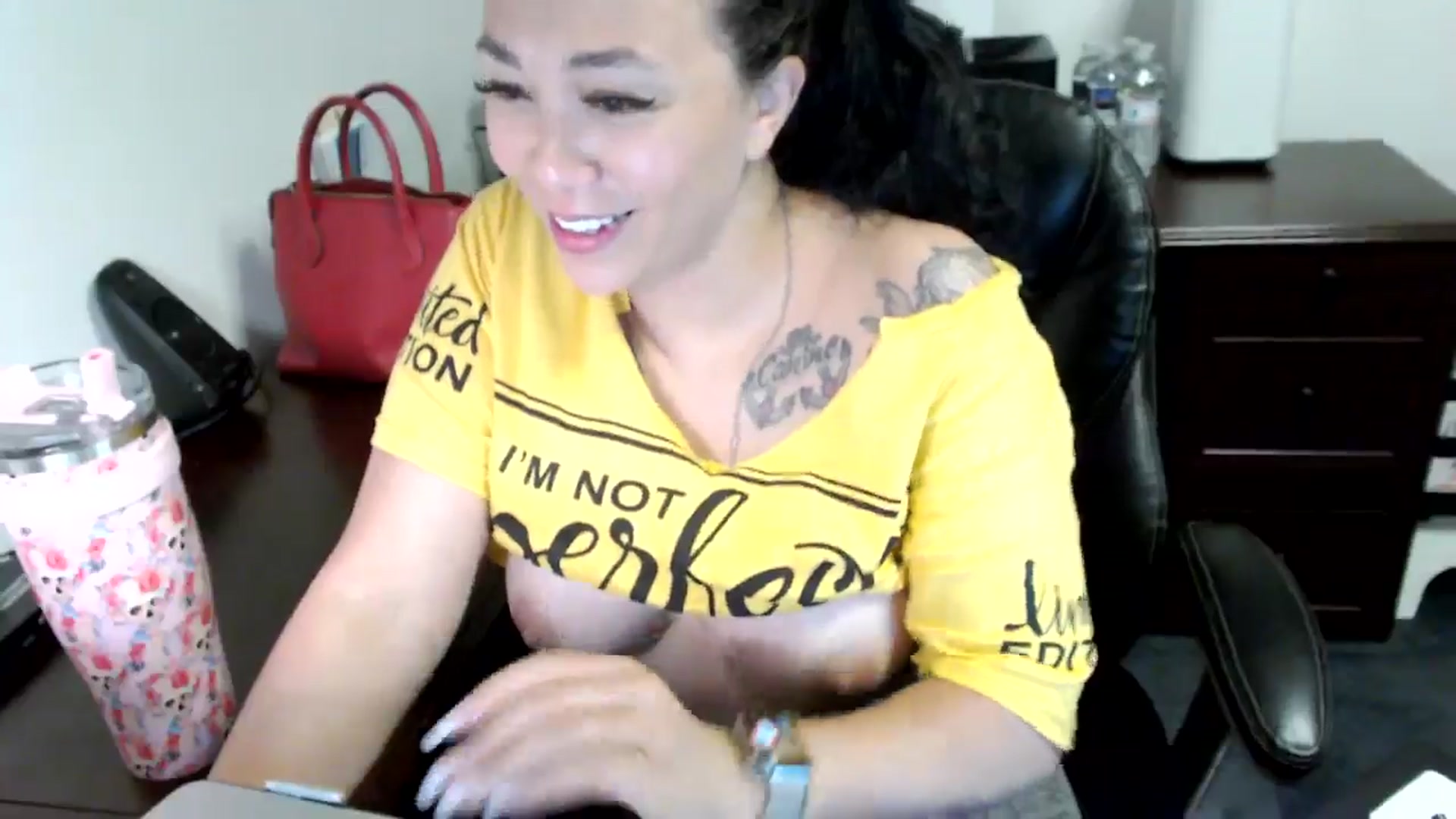 Gallery image thumbnail from MickaylaMoon's myfreecams stream on, 06/21/2024, 20:23 image 14 of 20