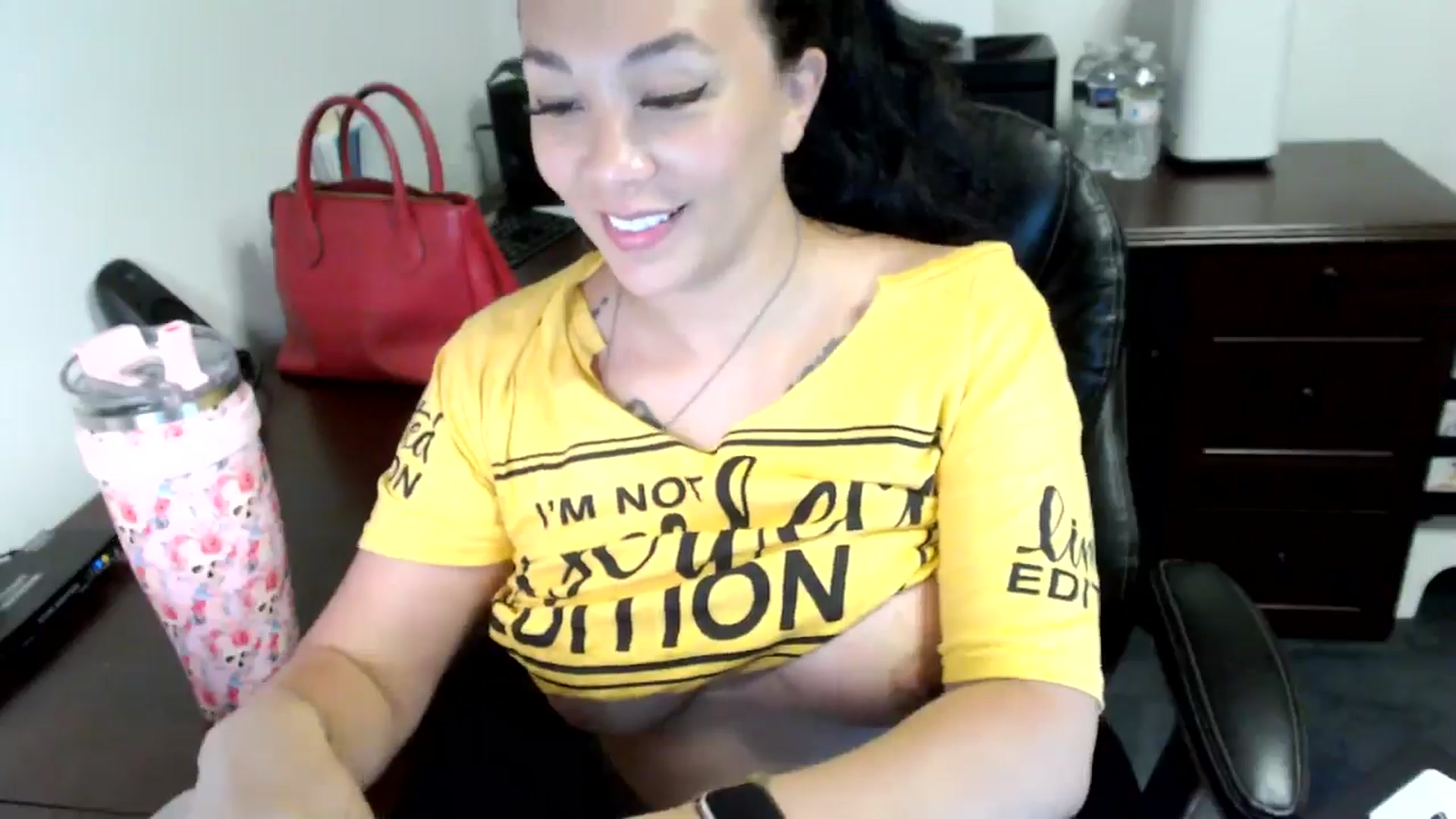 Gallery image thumbnail from MickaylaMoon's myfreecams stream on, 06/21/2024, 20:23 image 20 of 20