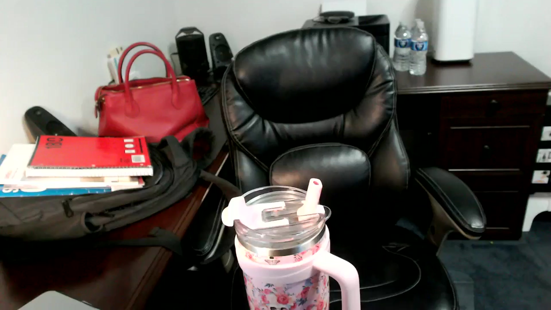 Gallery image thumbnail from MickaylaMoon's myfreecams stream on, 06/28/2024, 15:51 image 3 of 20