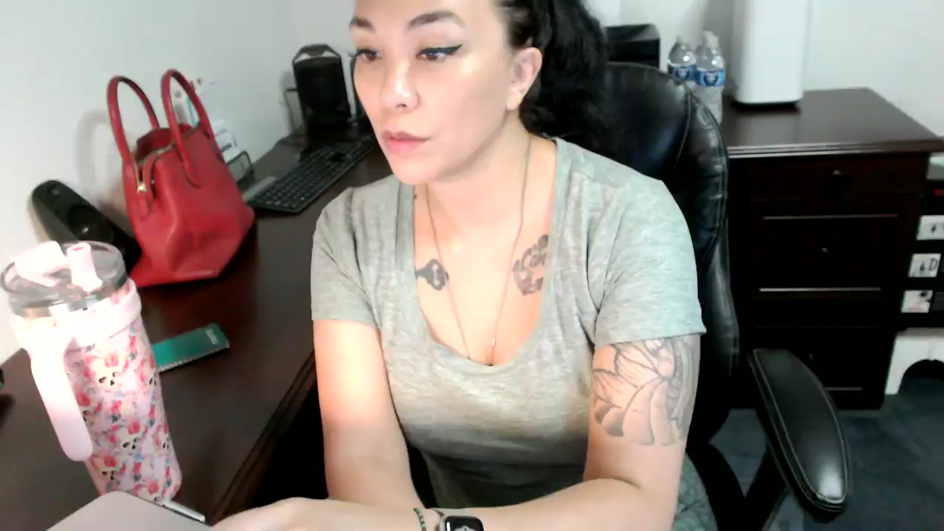 Gallery image thumbnail from MickaylaMoon's myfreecams stream on, 06/28/2024, 15:51 image 20 of 20
