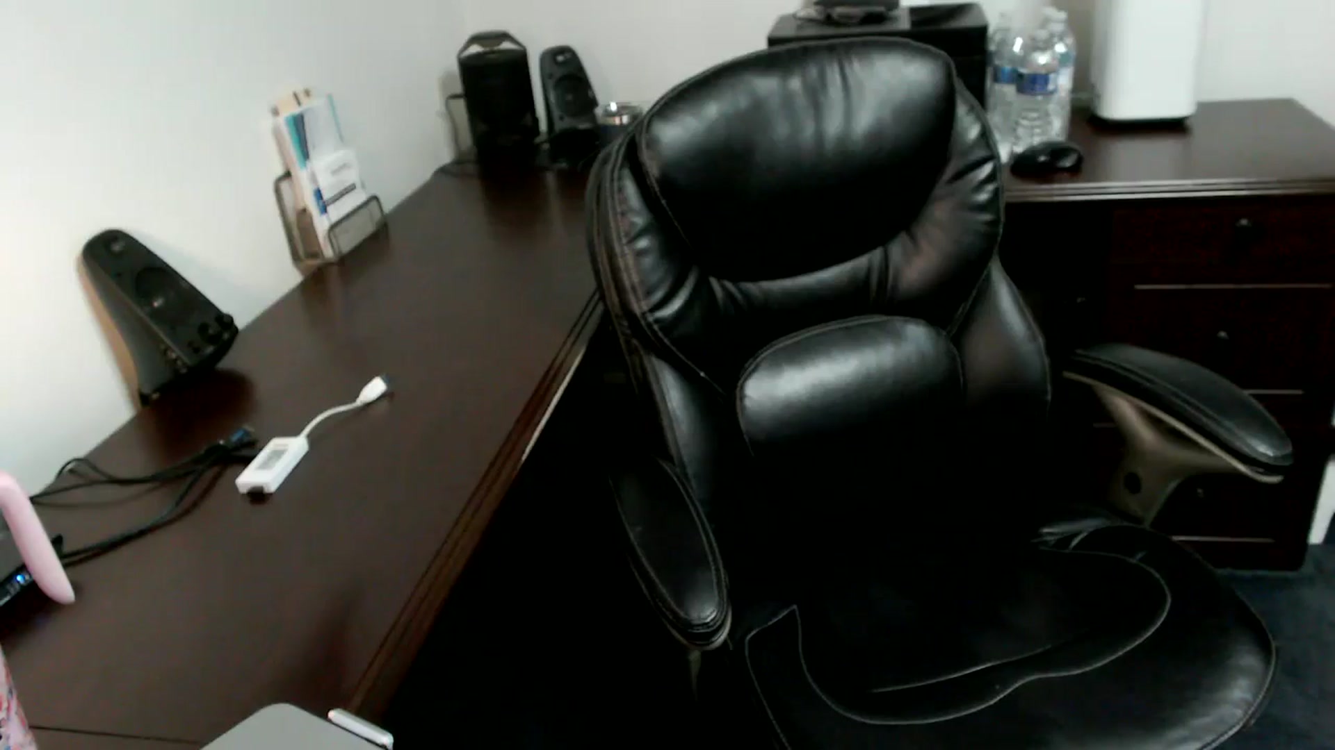 Gallery image thumbnail from MickaylaMoon's myfreecams stream on, 07/01/2024, 14:38 image 16 of 20