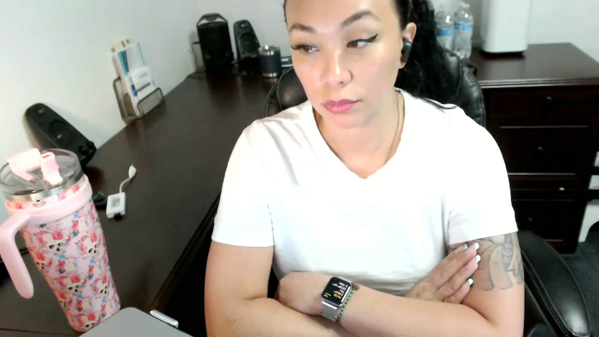 Gallery image thumbnail from MickaylaMoon's myfreecams stream on, 07/01/2024, 19:18 image 10 of 20