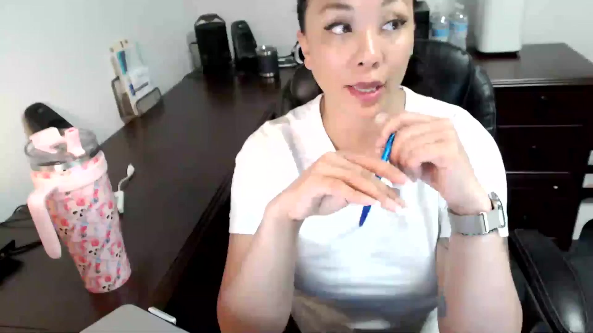 Gallery image thumbnail from MickaylaMoon's myfreecams stream on, 07/01/2024, 19:18 image 2 of 20