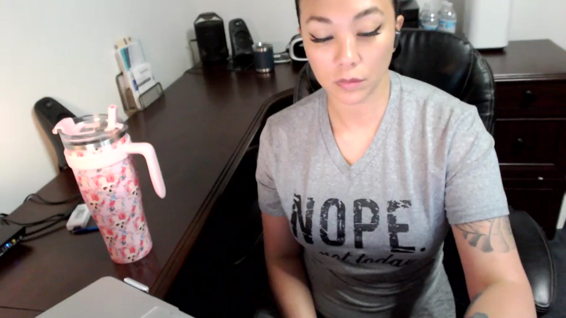 Gallery image thumbnail from MickaylaMoon's myfreecams stream on, 07/02/2024, 16:19 image 11 of 20