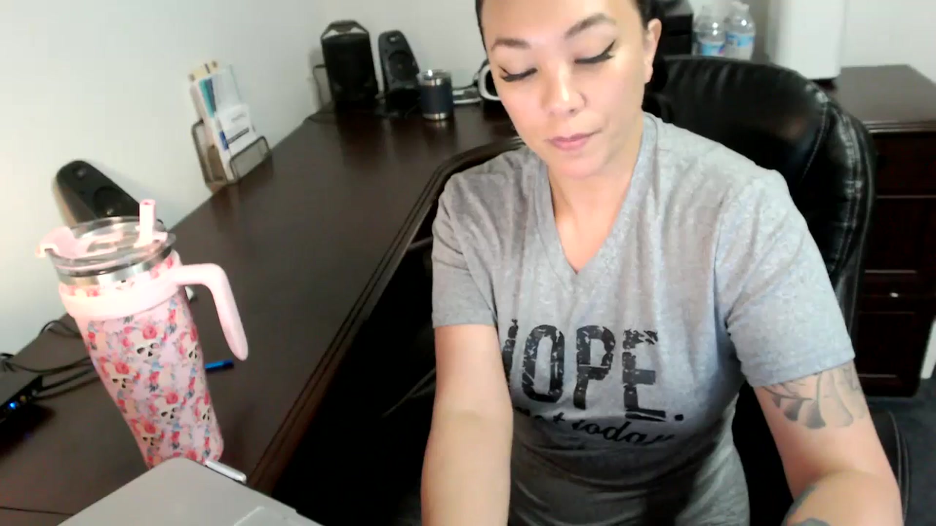 Gallery image thumbnail from MickaylaMoon's myfreecams stream on, 07/02/2024, 16:19 image 19 of 20