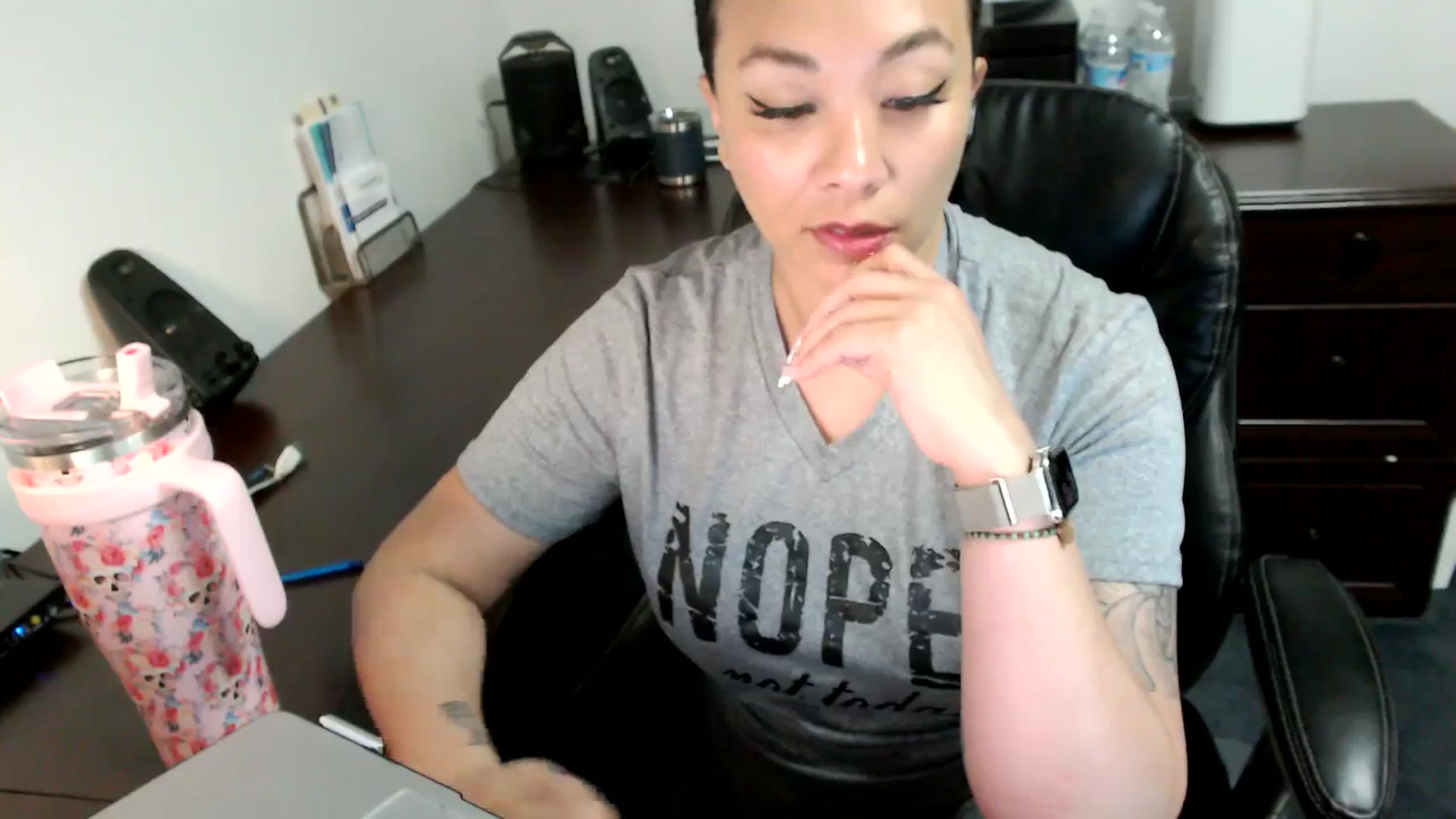 Gallery image thumbnail from MickaylaMoon's myfreecams stream on, 07/02/2024, 17:43 image 3 of 20