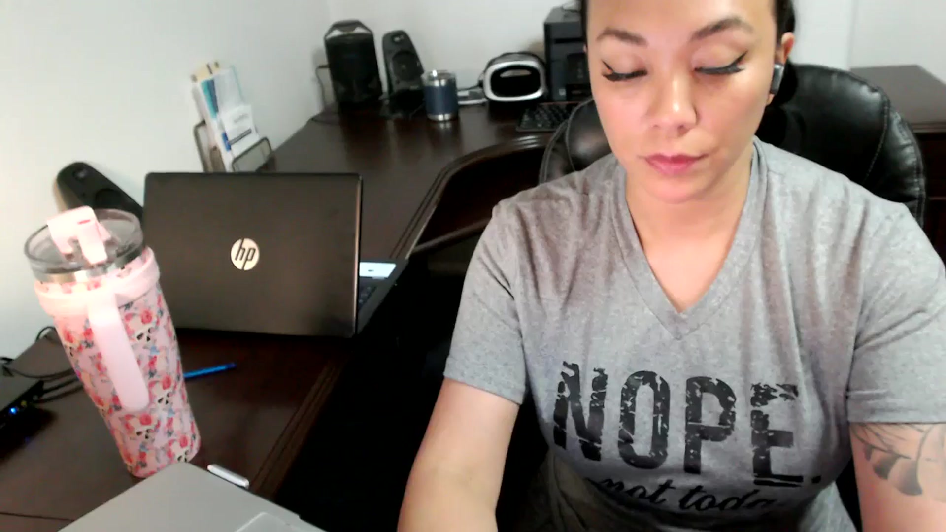 Gallery image thumbnail from MickaylaMoon's myfreecams stream on, 07/02/2024, 17:43 image 9 of 20