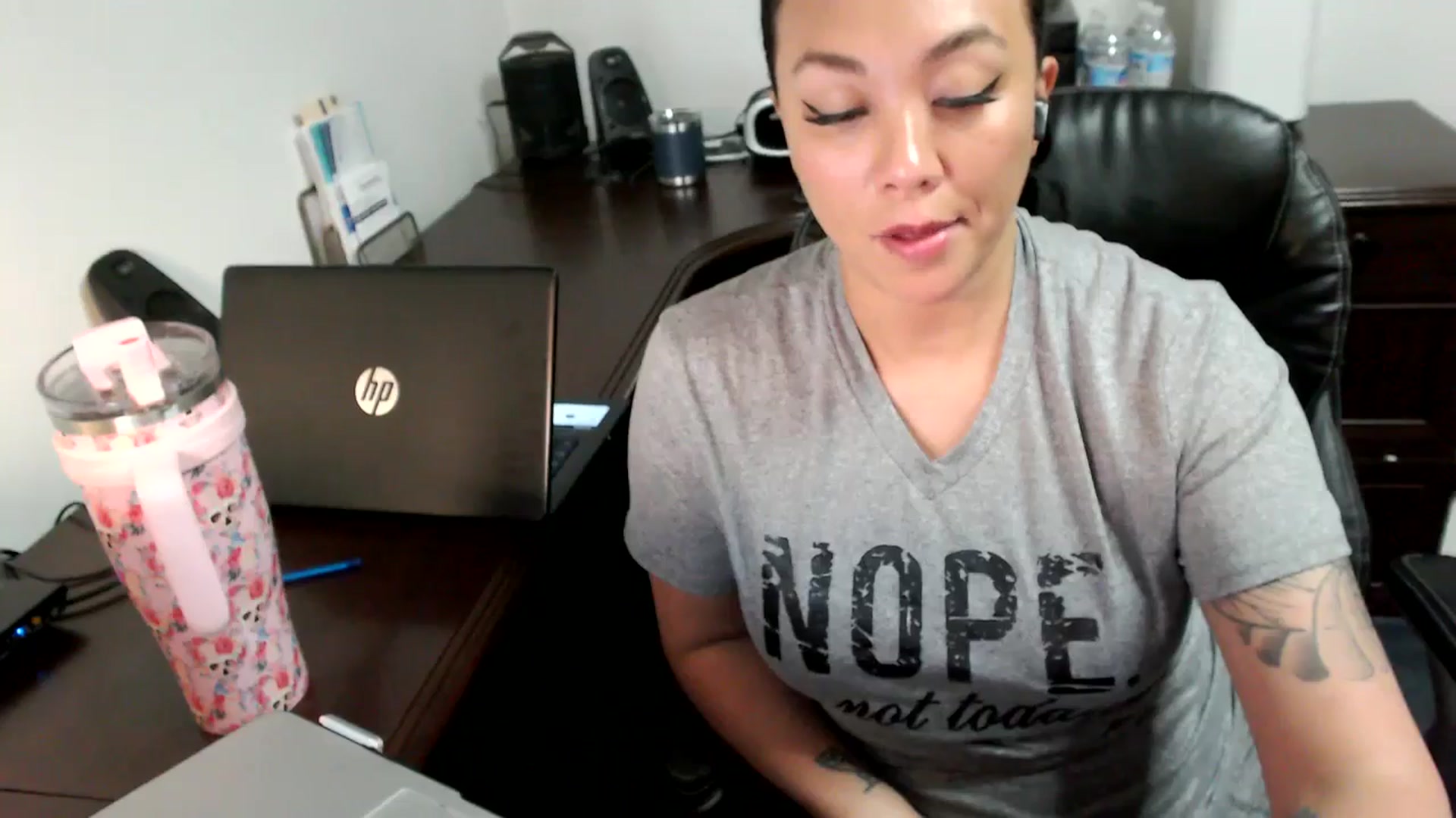 Gallery image thumbnail from MickaylaMoon's myfreecams stream on, 07/02/2024, 17:43 image 15 of 20