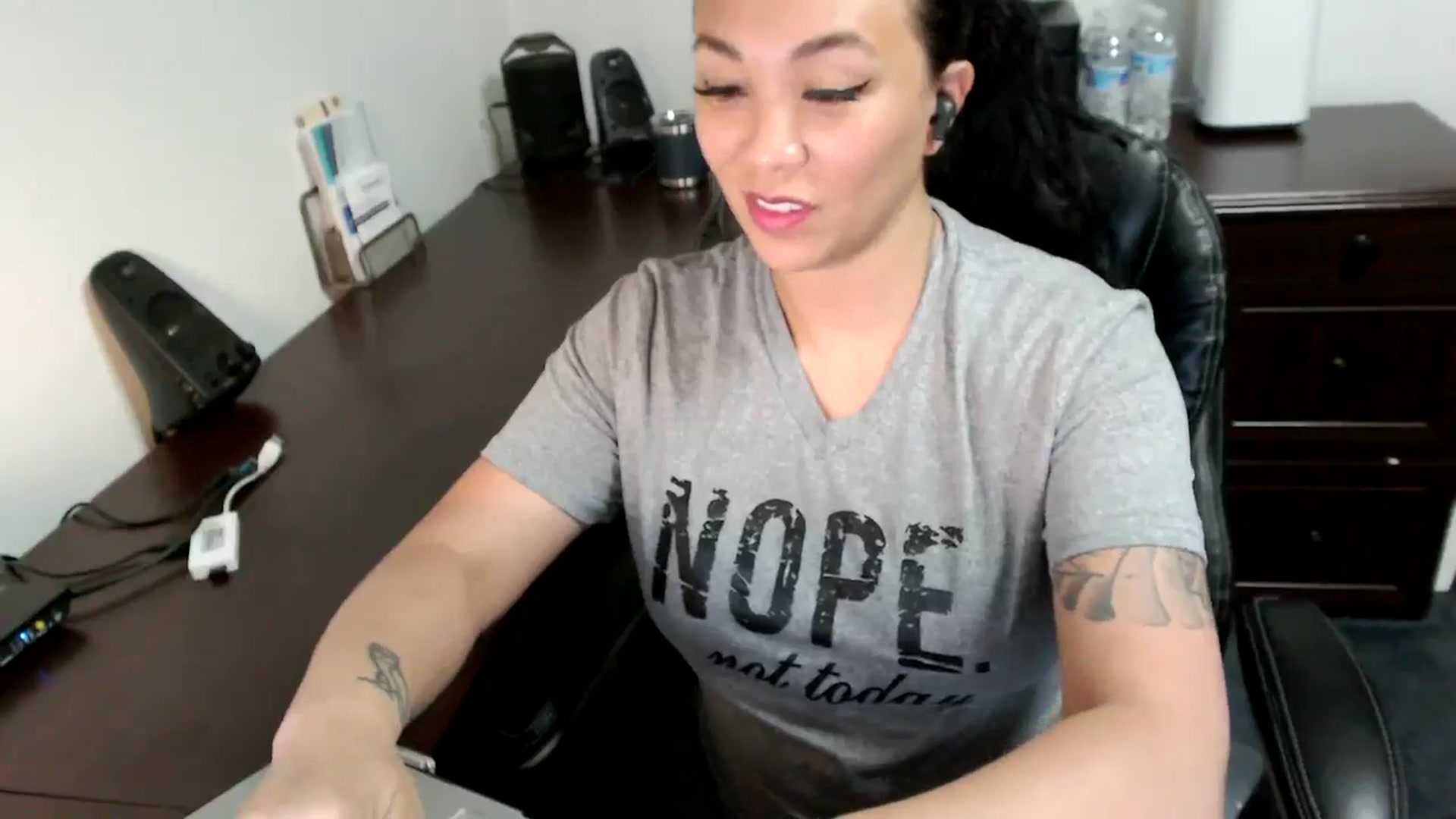 Gallery image thumbnail from MickaylaMoon's myfreecams stream on, 07/02/2024, 20:23 image 14 of 20