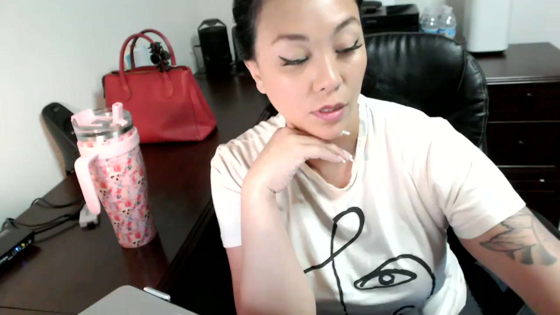 Gallery image thumbnail from MickaylaMoon's myfreecams stream on, 07/03/2024, 16:29 image 7 of 20