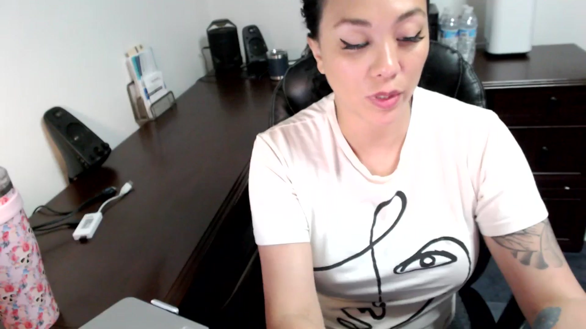 Gallery image thumbnail from MickaylaMoon's myfreecams stream on, 07/03/2024, 18:25 image 15 of 20