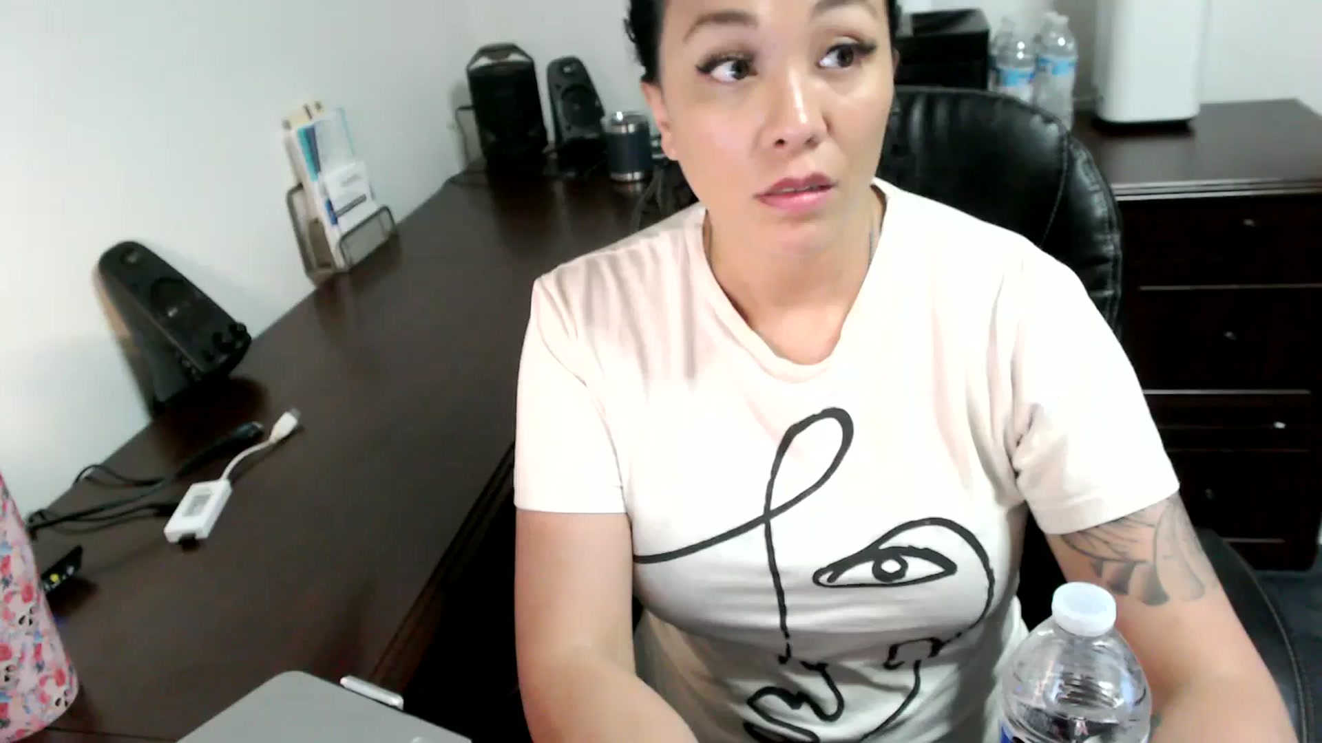 Gallery image thumbnail from MickaylaMoon's myfreecams stream on, 07/03/2024, 18:25 image 16 of 20