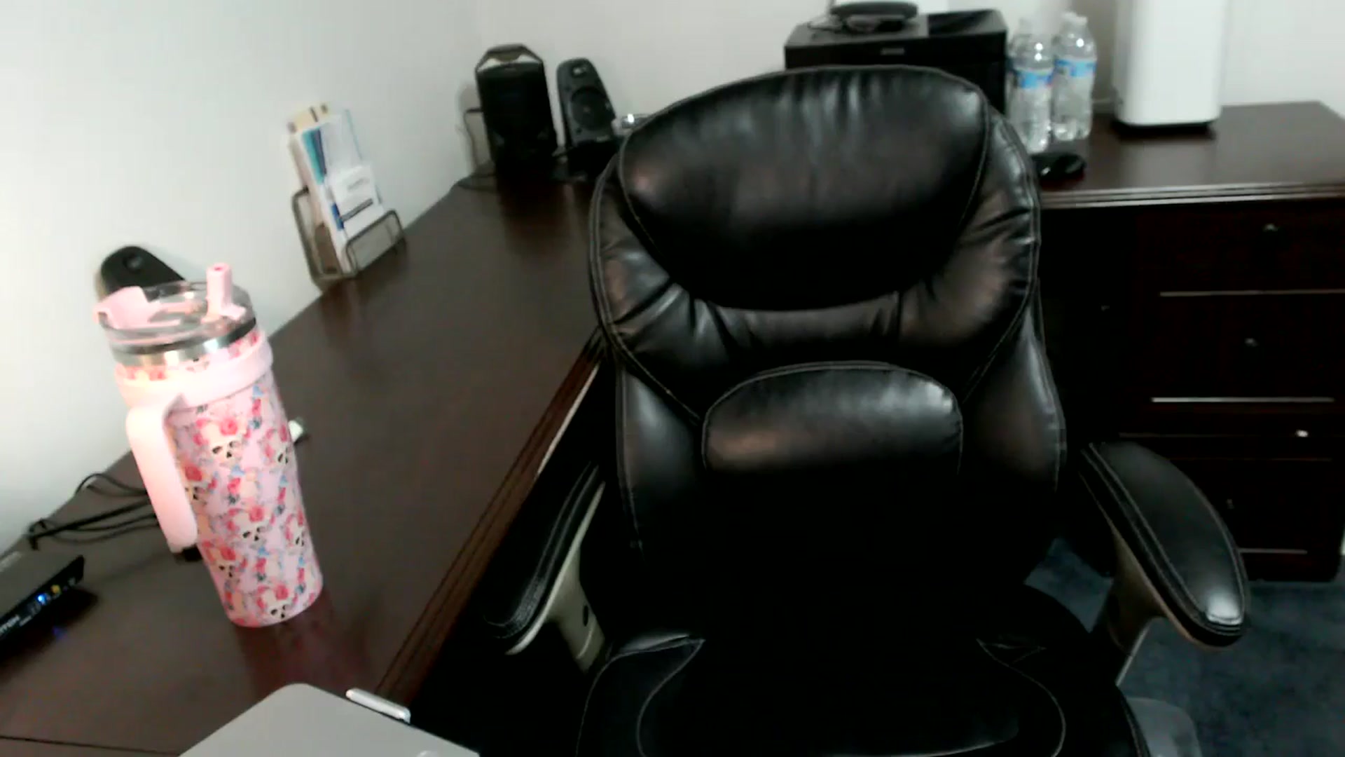 Gallery image thumbnail from MickaylaMoon's myfreecams stream on, 07/03/2024, 19:31 image 19 of 20