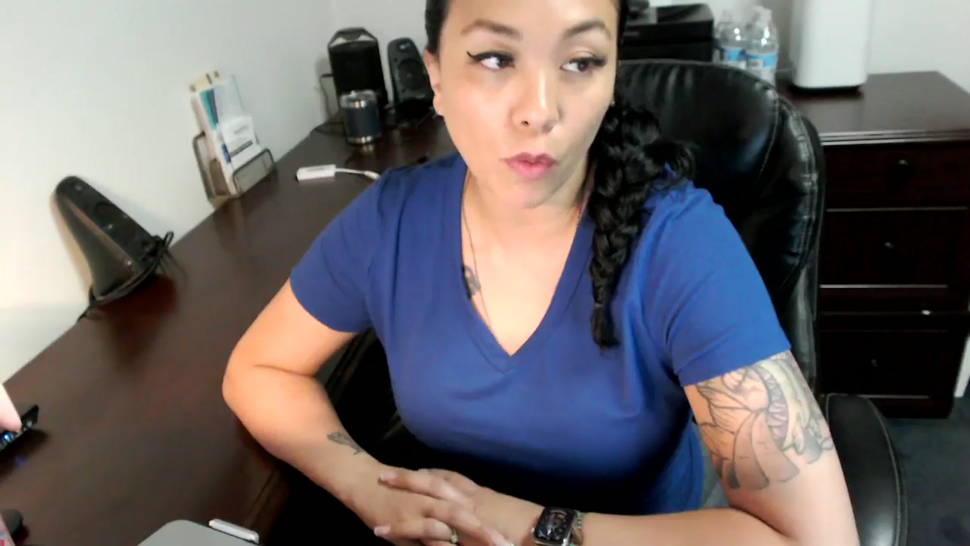 Gallery image thumbnail from MickaylaMoon's myfreecams stream on, 07/04/2024, 17:22 image 4 of 20