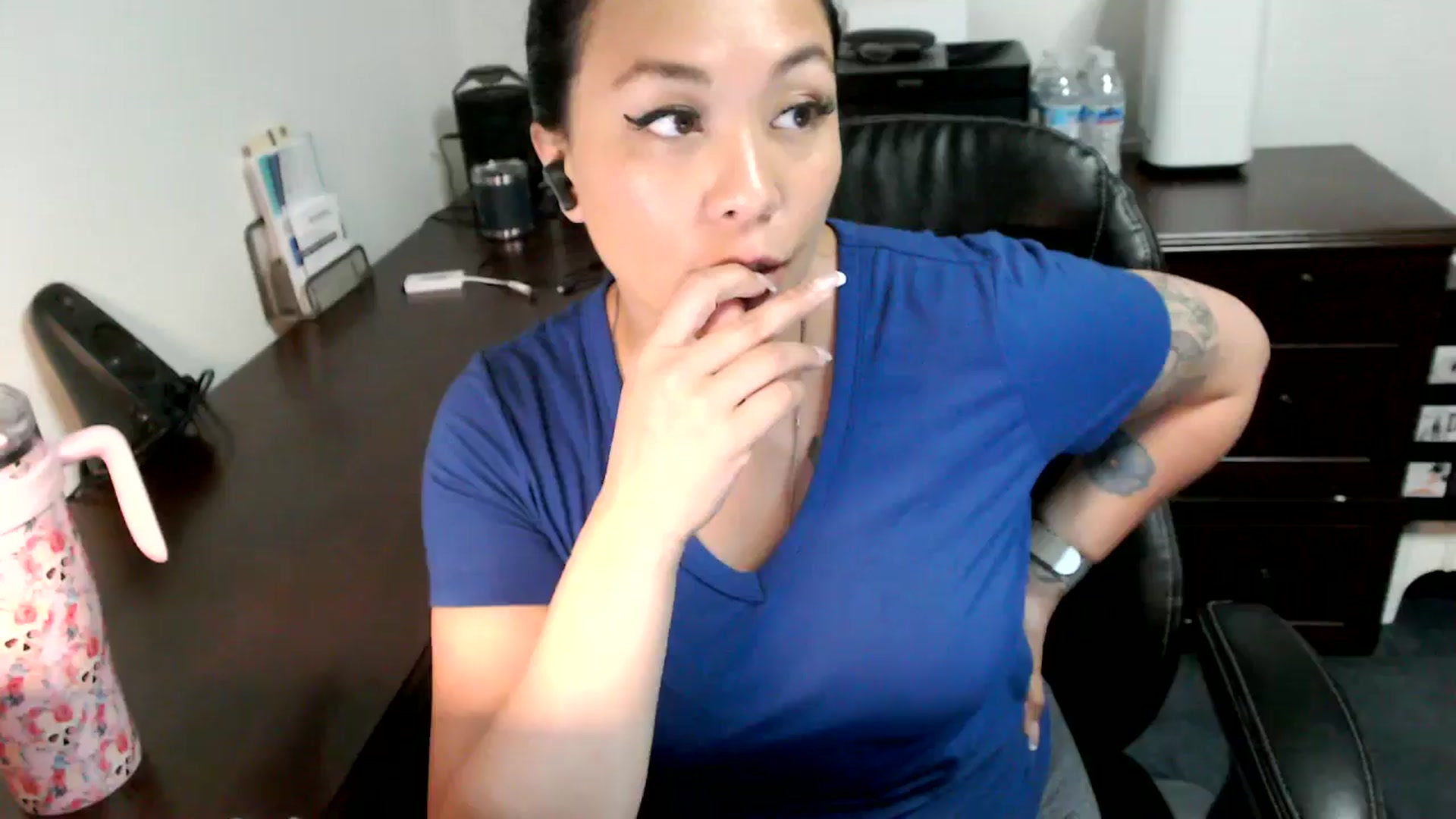 Gallery image thumbnail from MickaylaMoon's myfreecams stream on, 07/04/2024, 19:13 image 15 of 20