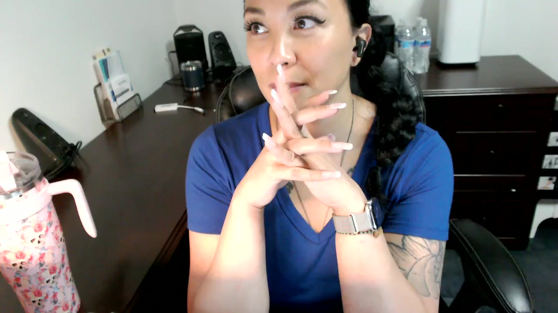 Gallery image thumbnail from MickaylaMoon's myfreecams stream on, 07/04/2024, 19:13 image 9 of 20