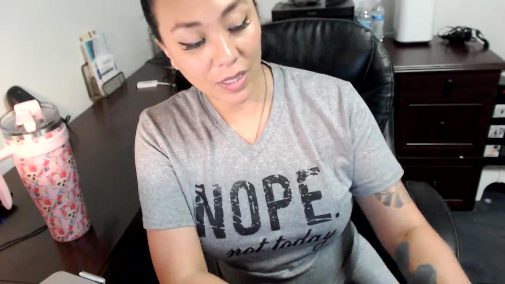 Gallery image thumbnail from MickaylaMoon's myfreecams stream on, 07/05/2024, 18:20 image 13 of 20