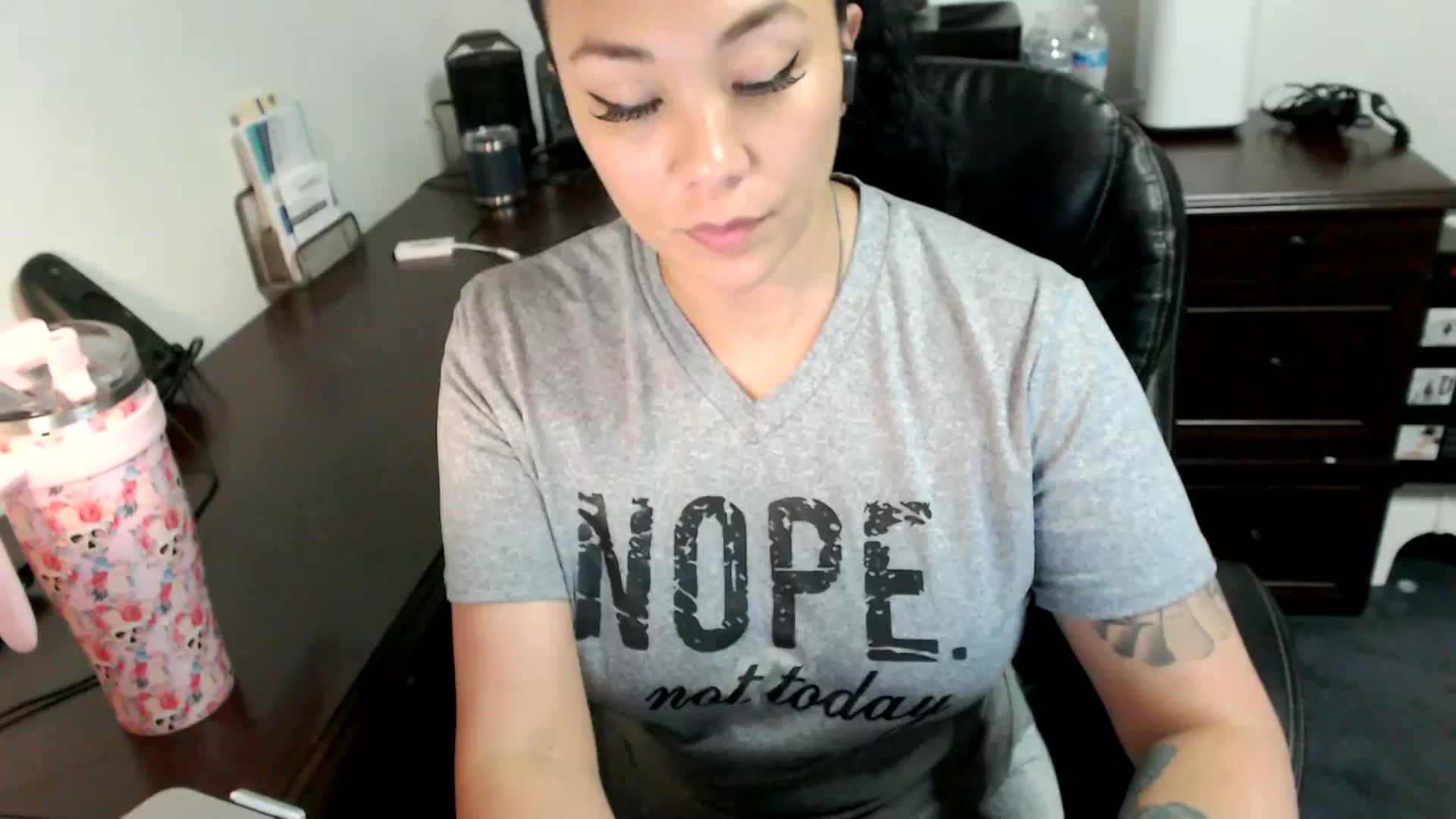 Gallery image thumbnail from MickaylaMoon's myfreecams stream on, 07/05/2024, 18:20 image 1 of 20