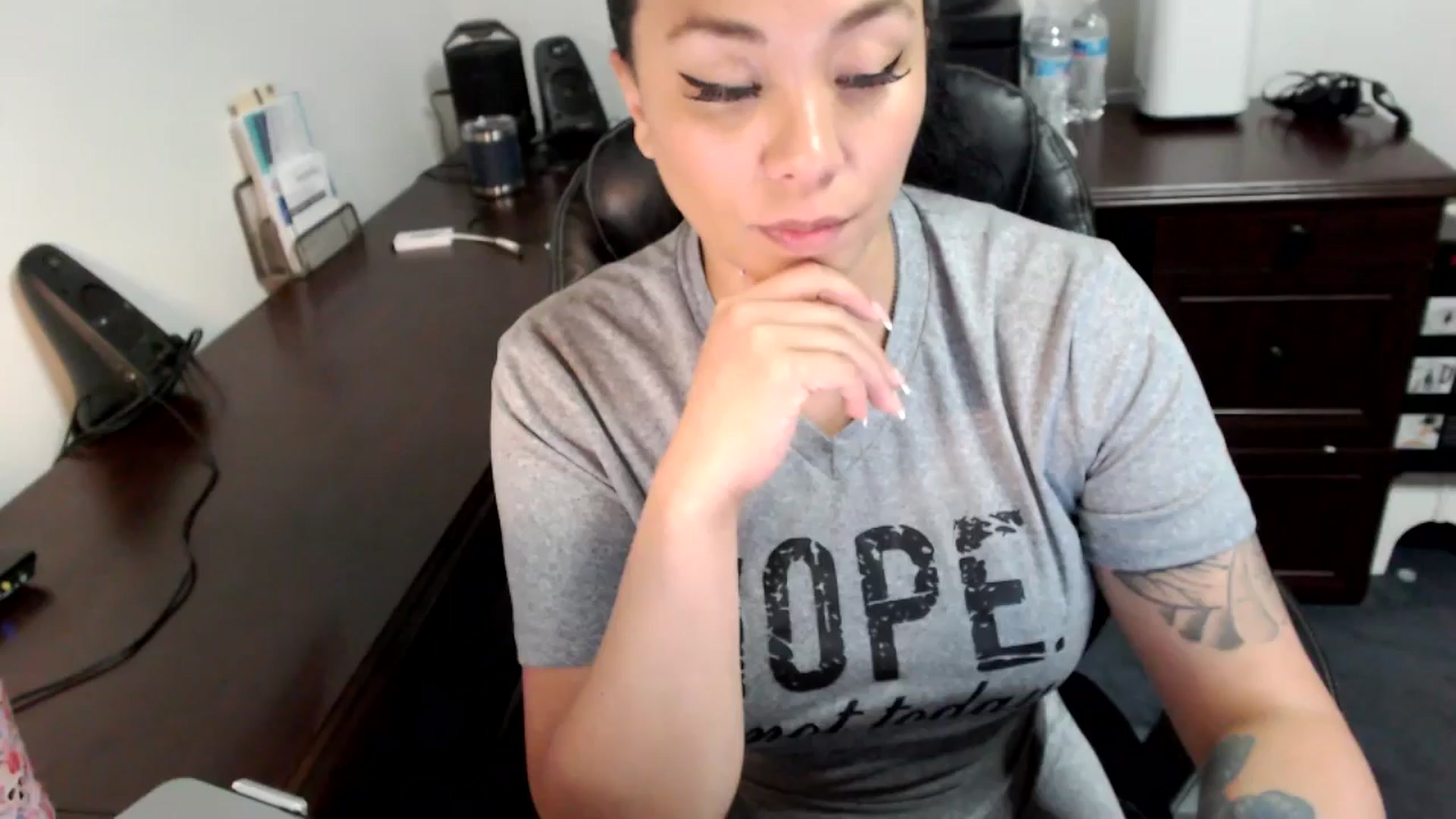 Gallery image thumbnail from MickaylaMoon's myfreecams stream on, 07/05/2024, 19:44 image 7 of 20