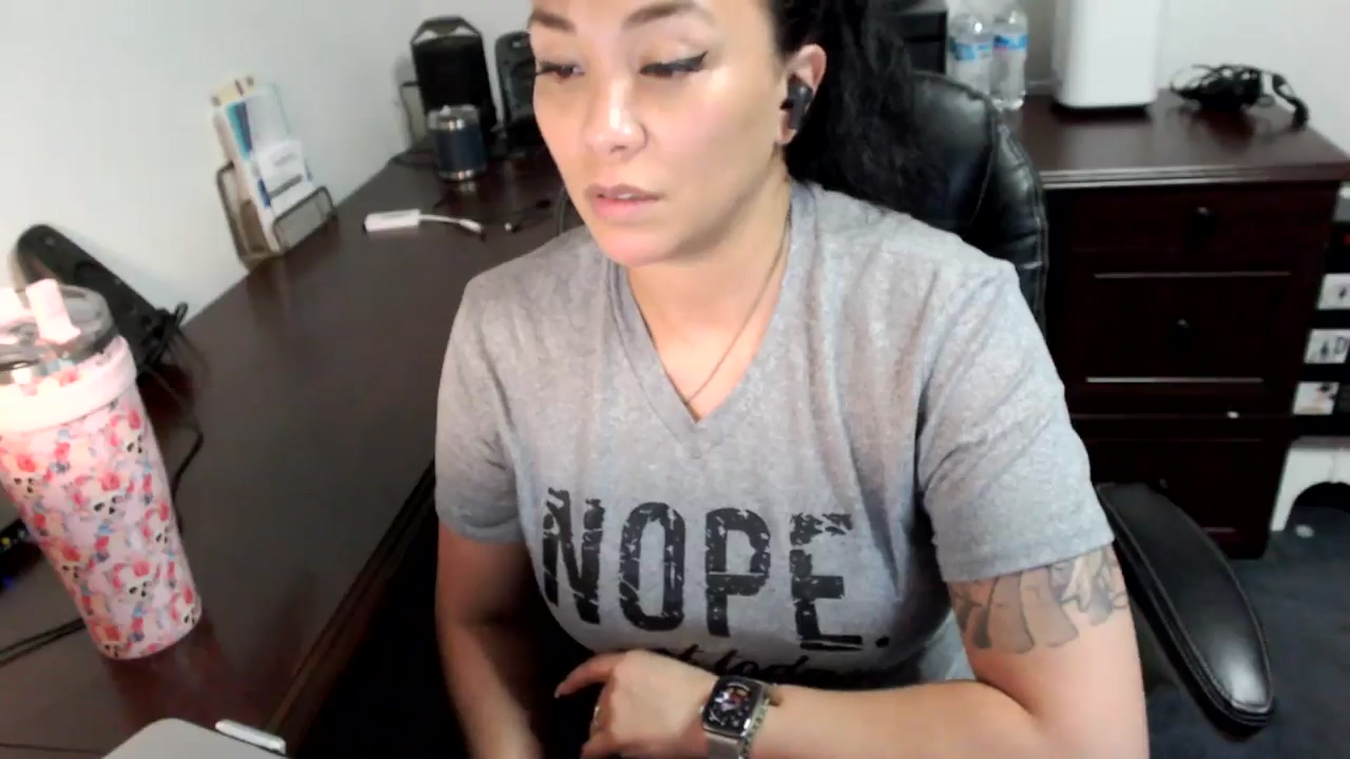 Gallery image thumbnail from MickaylaMoon's myfreecams stream on, 07/05/2024, 20:22 image 18 of 20