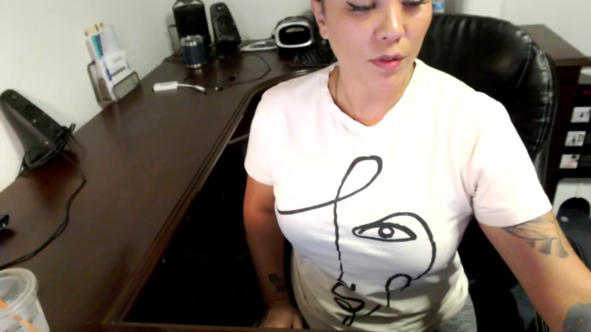 Gallery image thumbnail from MickaylaMoon's myfreecams stream on, 07/08/2024, 17:01 image 20 of 20