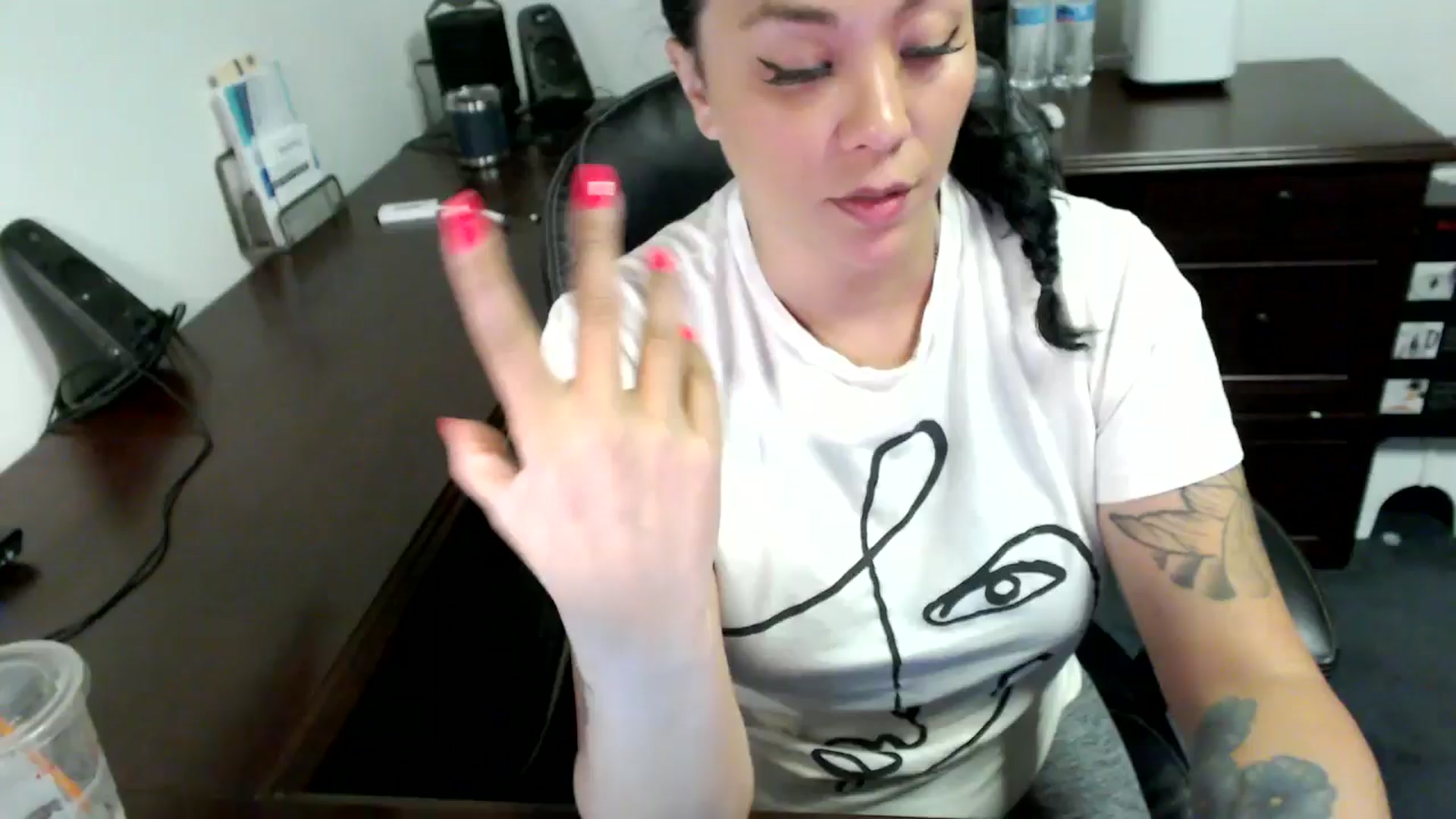 Gallery image thumbnail from MickaylaMoon's myfreecams stream on, 07/08/2024, 18:00 image 1 of 20