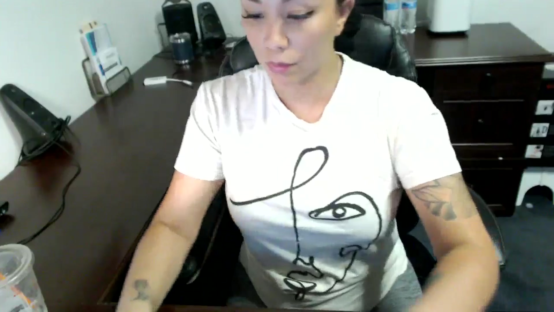 Gallery image thumbnail from MickaylaMoon's myfreecams stream on, 07/08/2024, 18:00 image 3 of 20