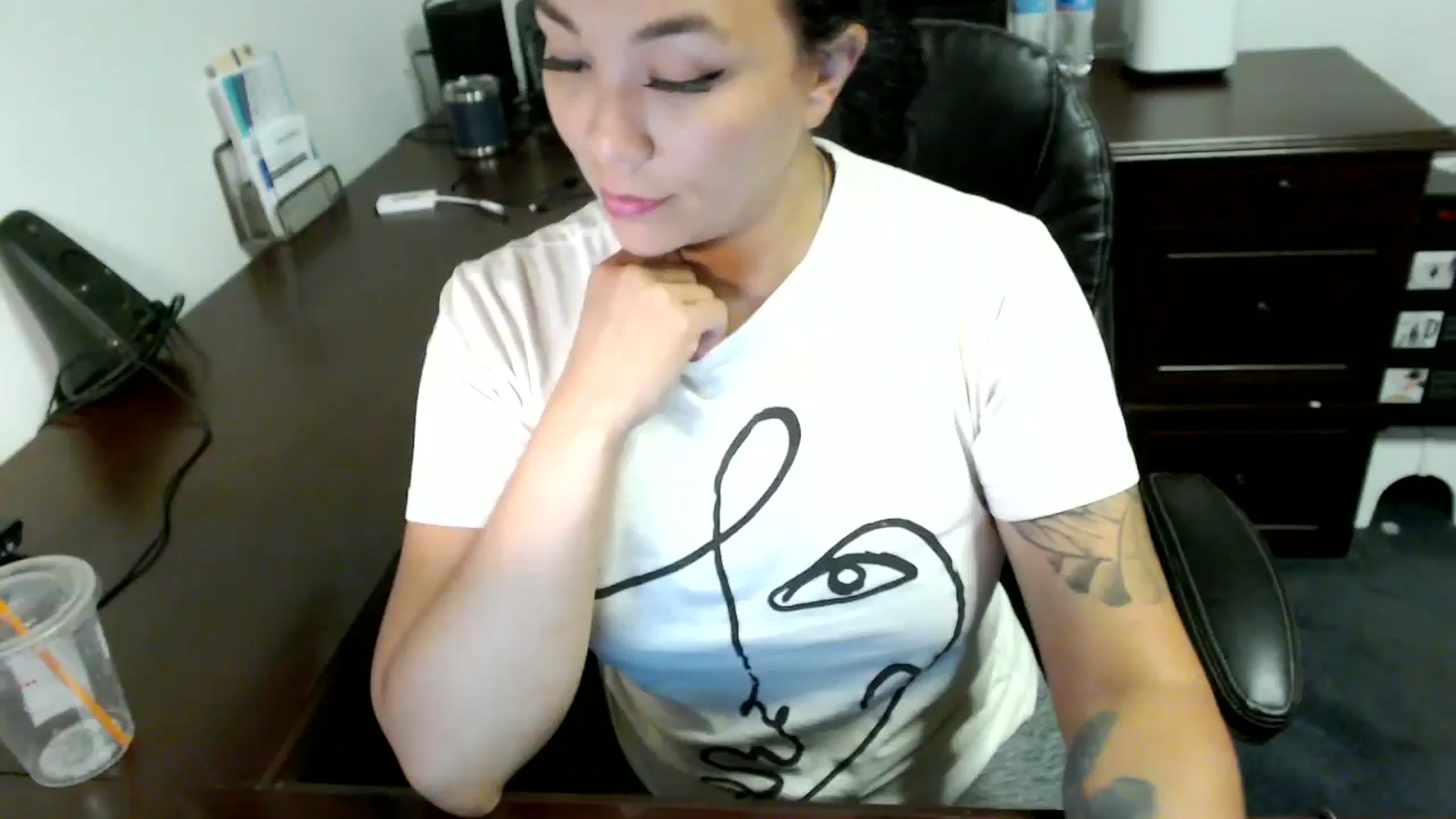 Gallery image thumbnail from MickaylaMoon's myfreecams stream on, 07/08/2024, 19:01 image 1 of 20