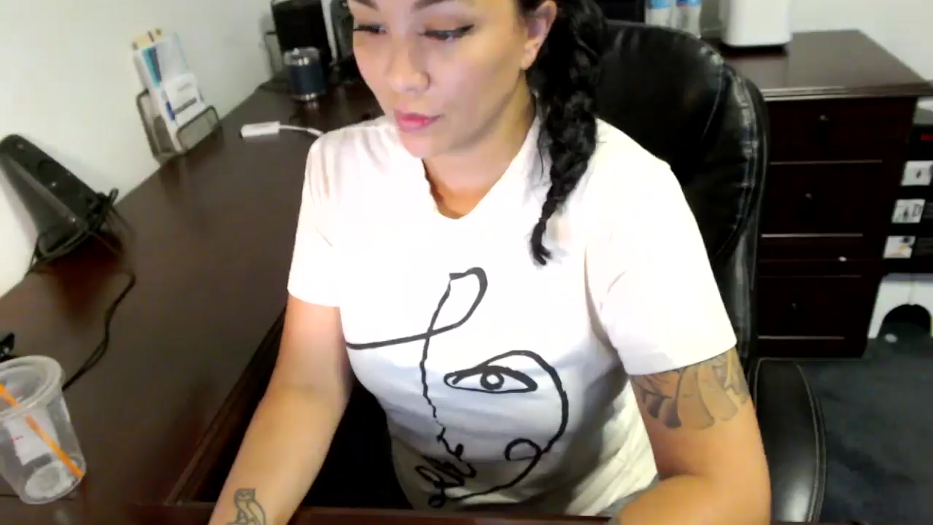 Gallery image thumbnail from MickaylaMoon's myfreecams stream on, 07/08/2024, 19:01 image 2 of 20