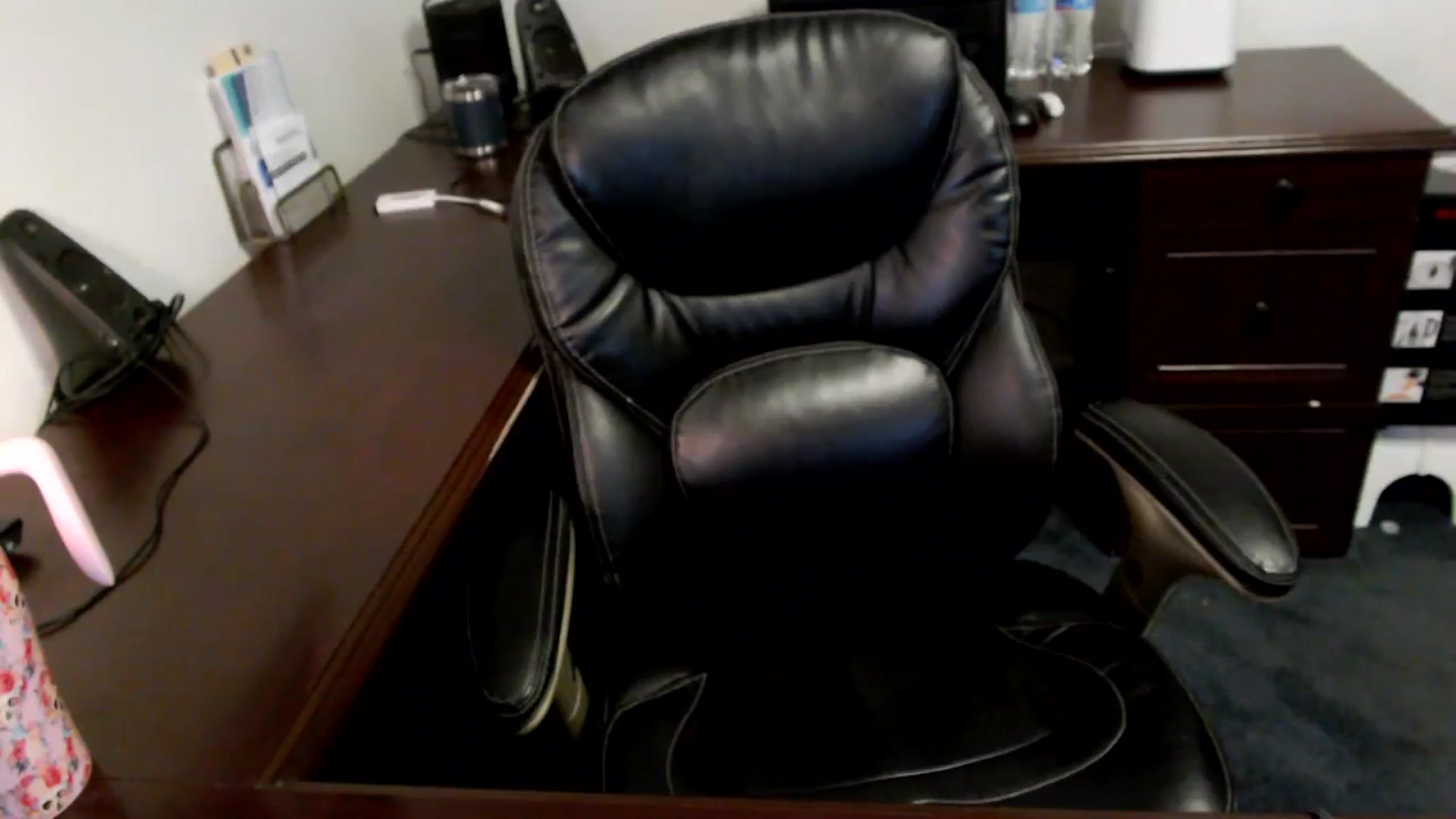 Gallery image thumbnail from MickaylaMoon's myfreecams stream on, 07/08/2024, 19:01 image 17 of 20