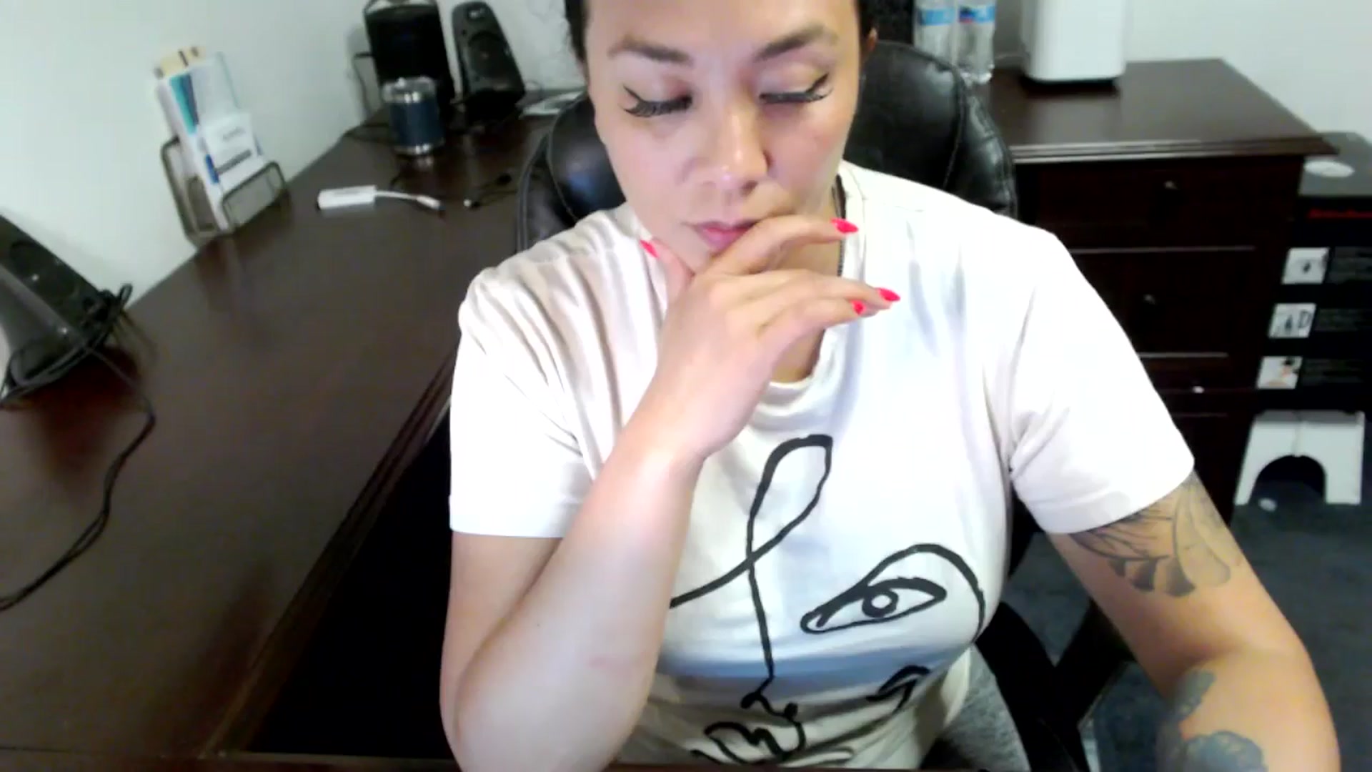 Gallery image thumbnail from MickaylaMoon's myfreecams stream on, 07/08/2024, 19:42 image 20 of 20