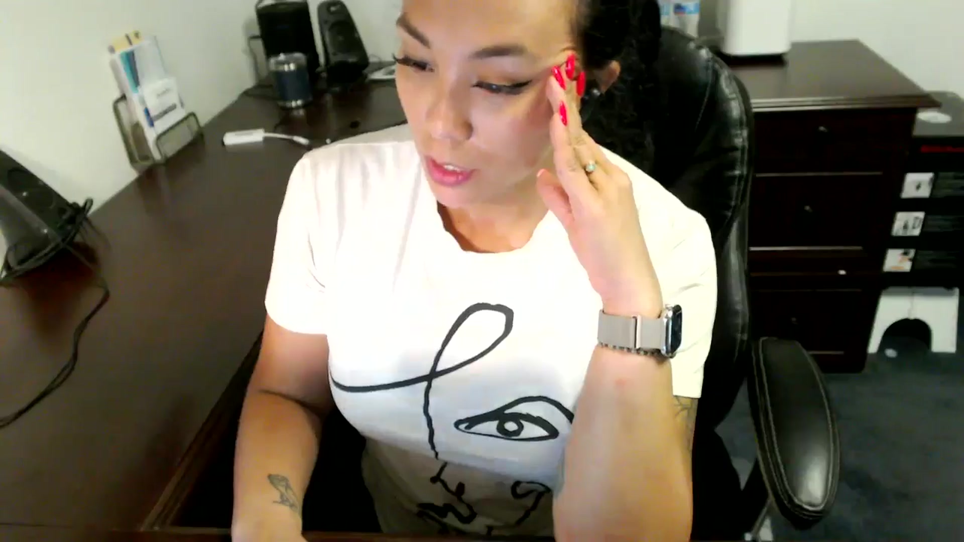Gallery image thumbnail from MickaylaMoon's myfreecams stream on, 07/08/2024, 20:13 image 10 of 20